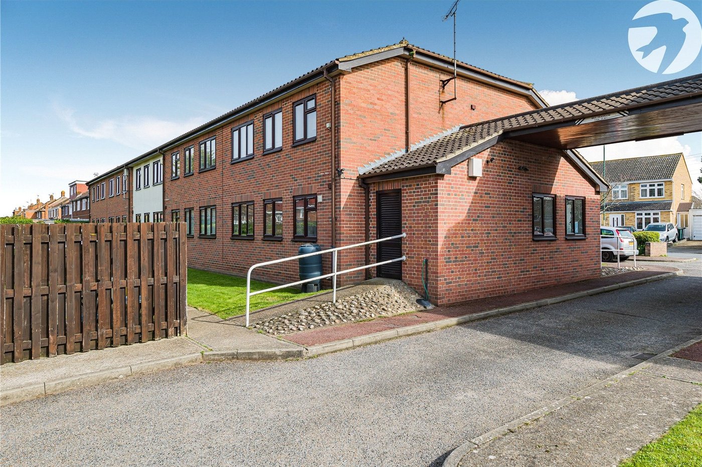 2 bedroom property for sale in Dartford | Robinson Jackson