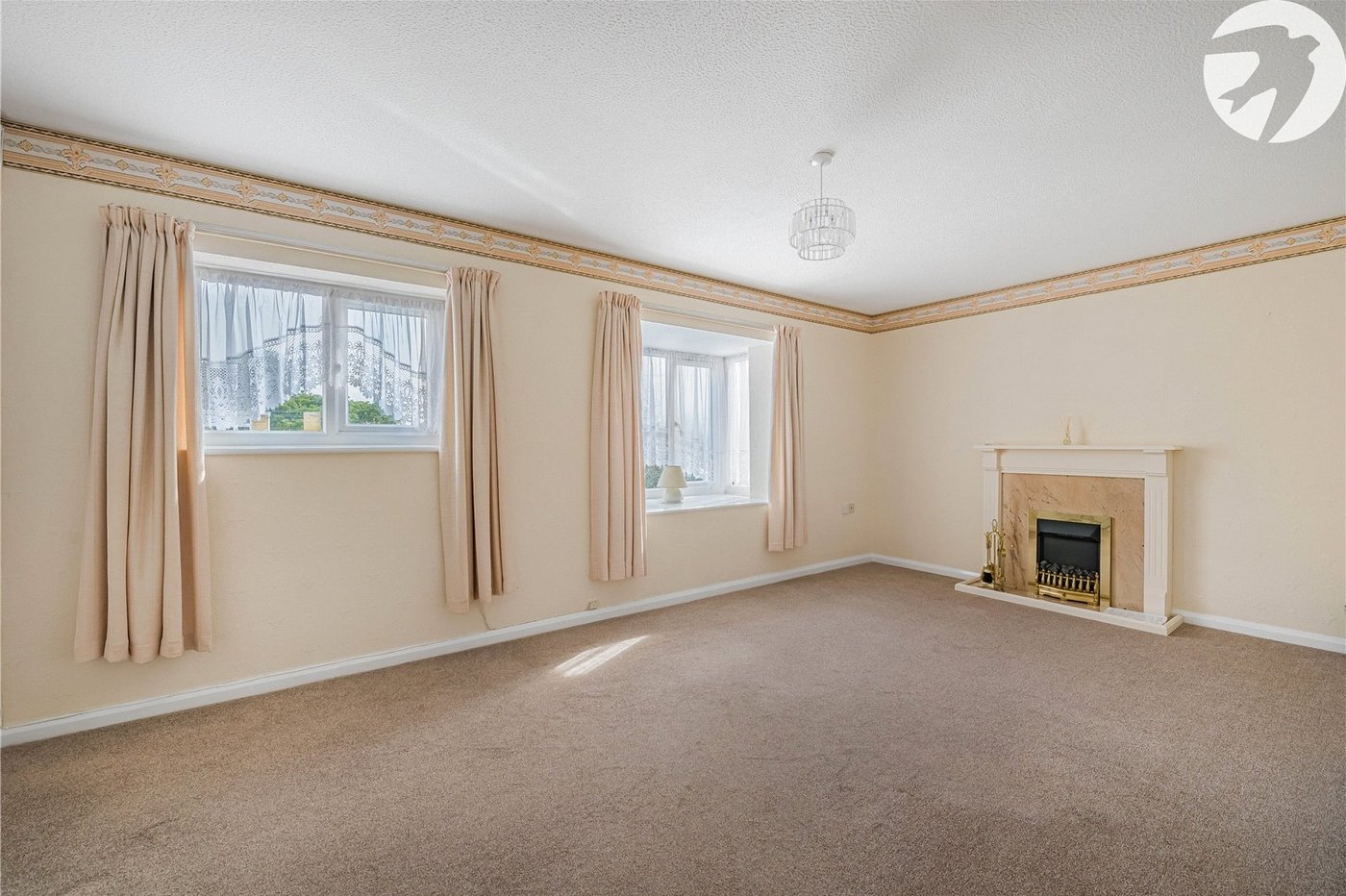 2 bedroom property for sale in Dartford | Robinson Jackson