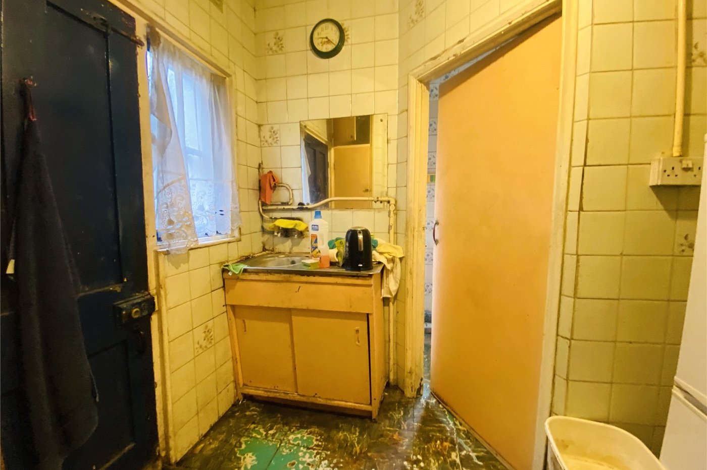 house for sale in London, SE6 Robinson Jackson