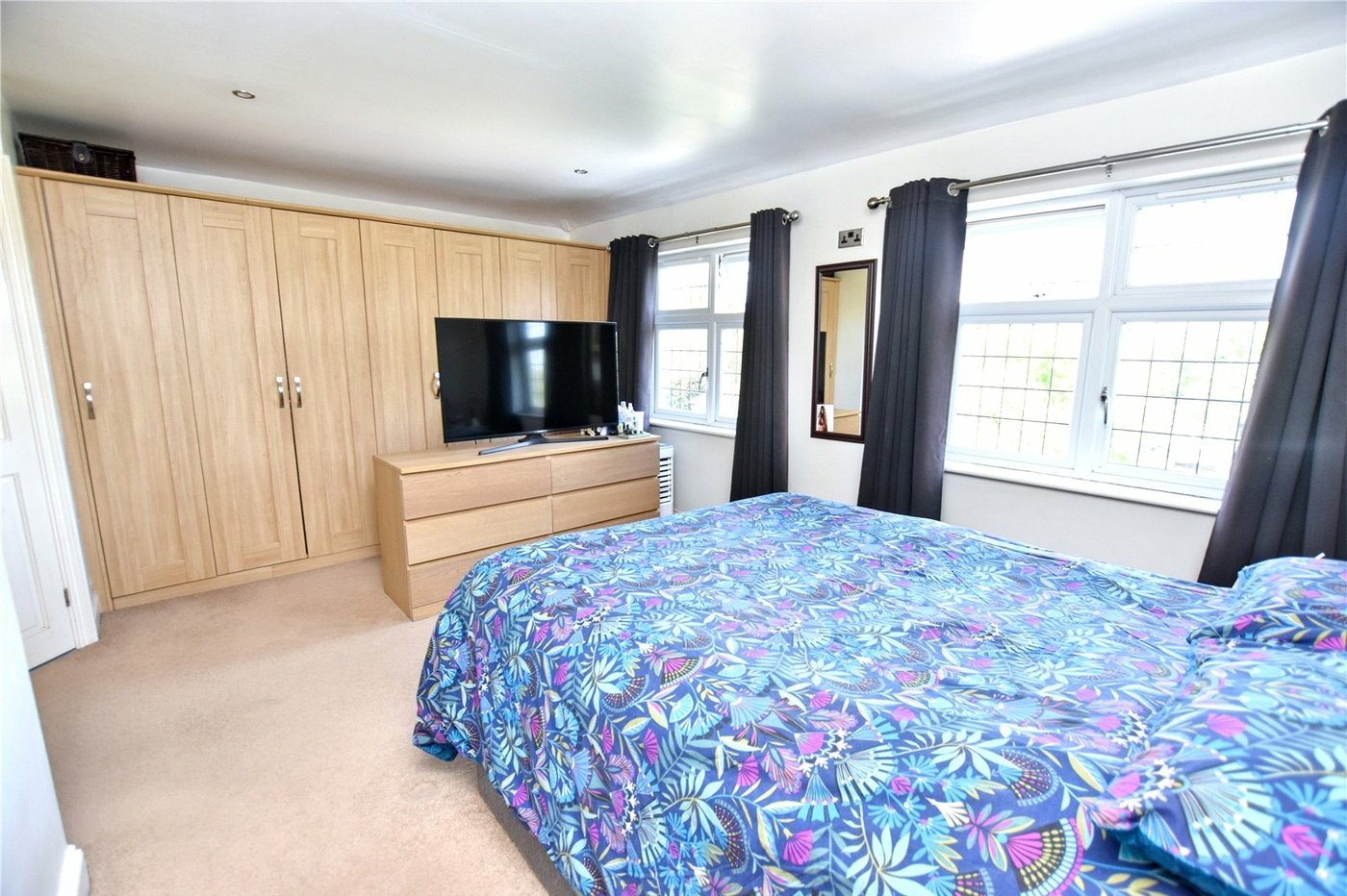 5 bedroom house for sale in Bexleyheath | Robinson Jackson