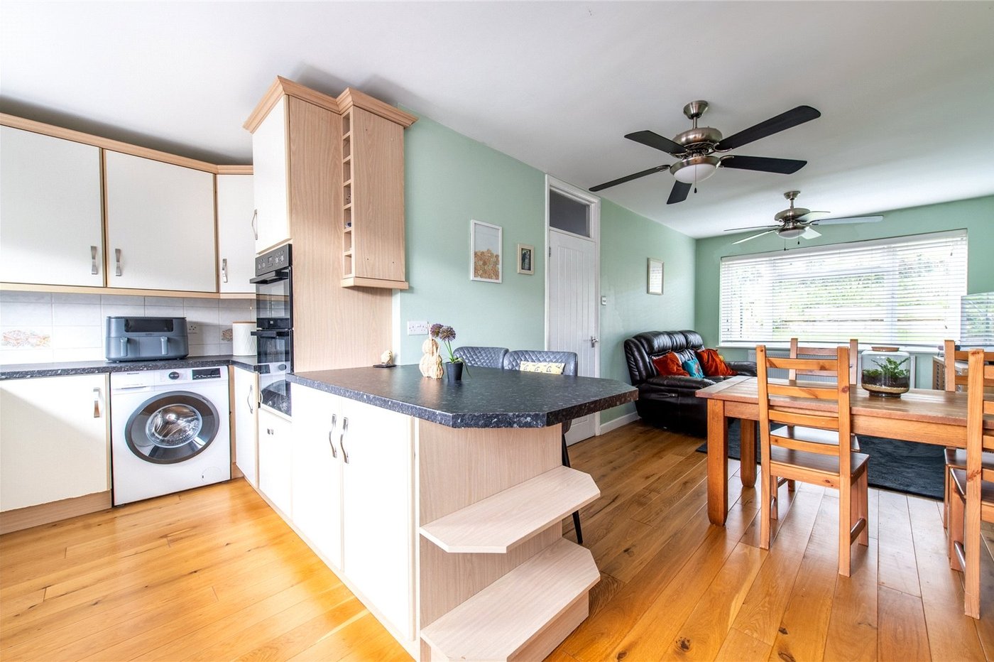 3 bedroom house for sale in Istead Rise | Robinson Michael & Jackson