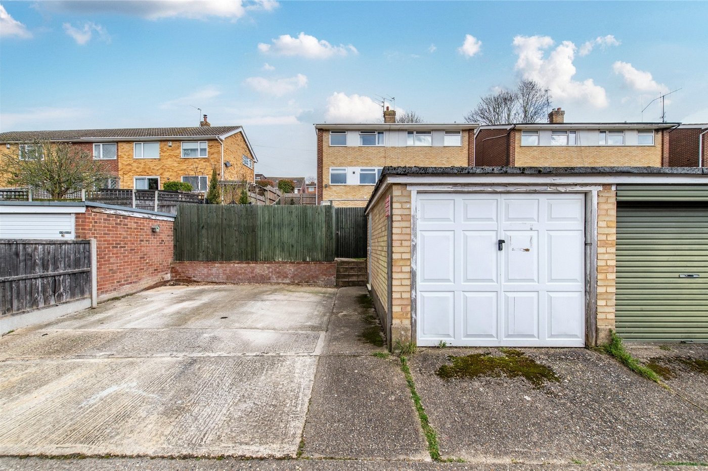 3 bedroom house for sale in Istead Rise | Robinson Michael & Jackson