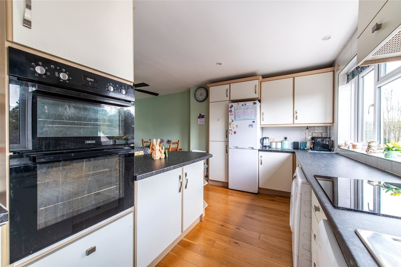 3 bedroom house for sale in Istead Rise | Robinson Michael & Jackson