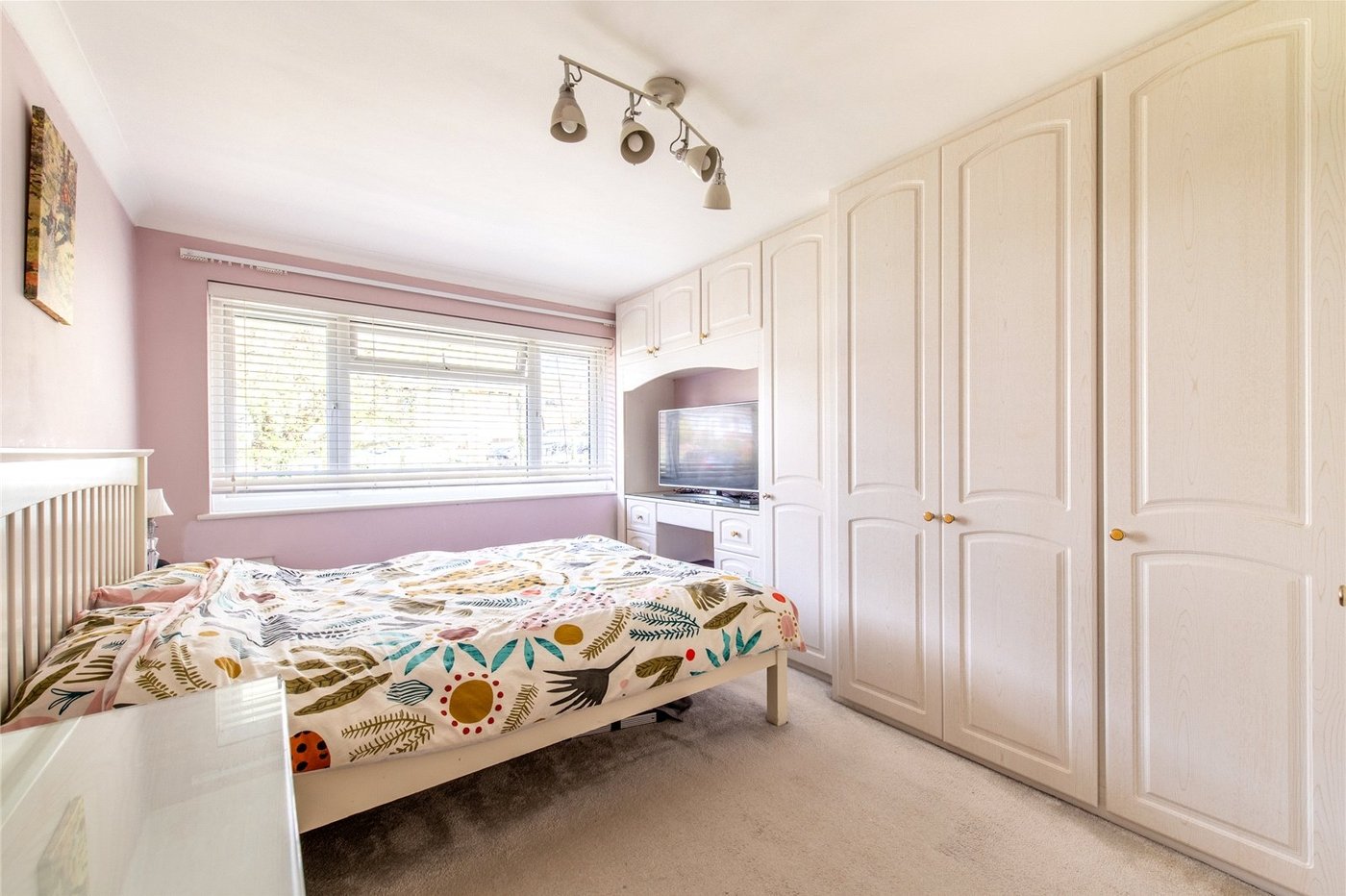 3 bedroom house for sale in Istead Rise | Robinson Michael & Jackson