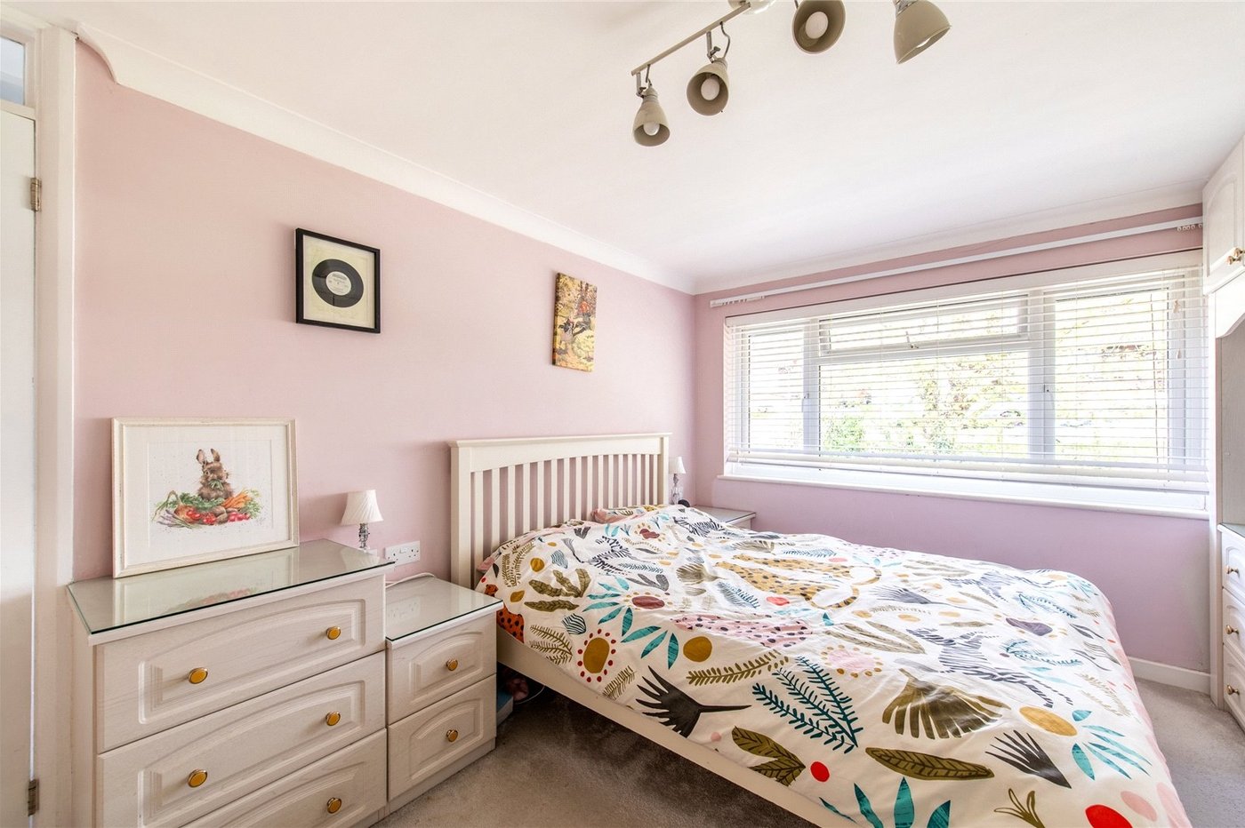 3 bedroom house for sale in Istead Rise | Robinson Michael & Jackson