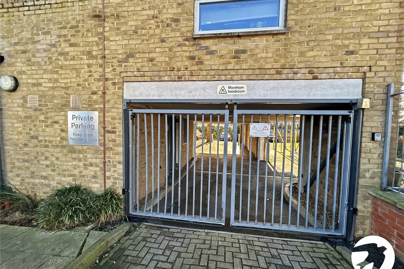 1 bedroom property for sale in  | Robinson Jackson