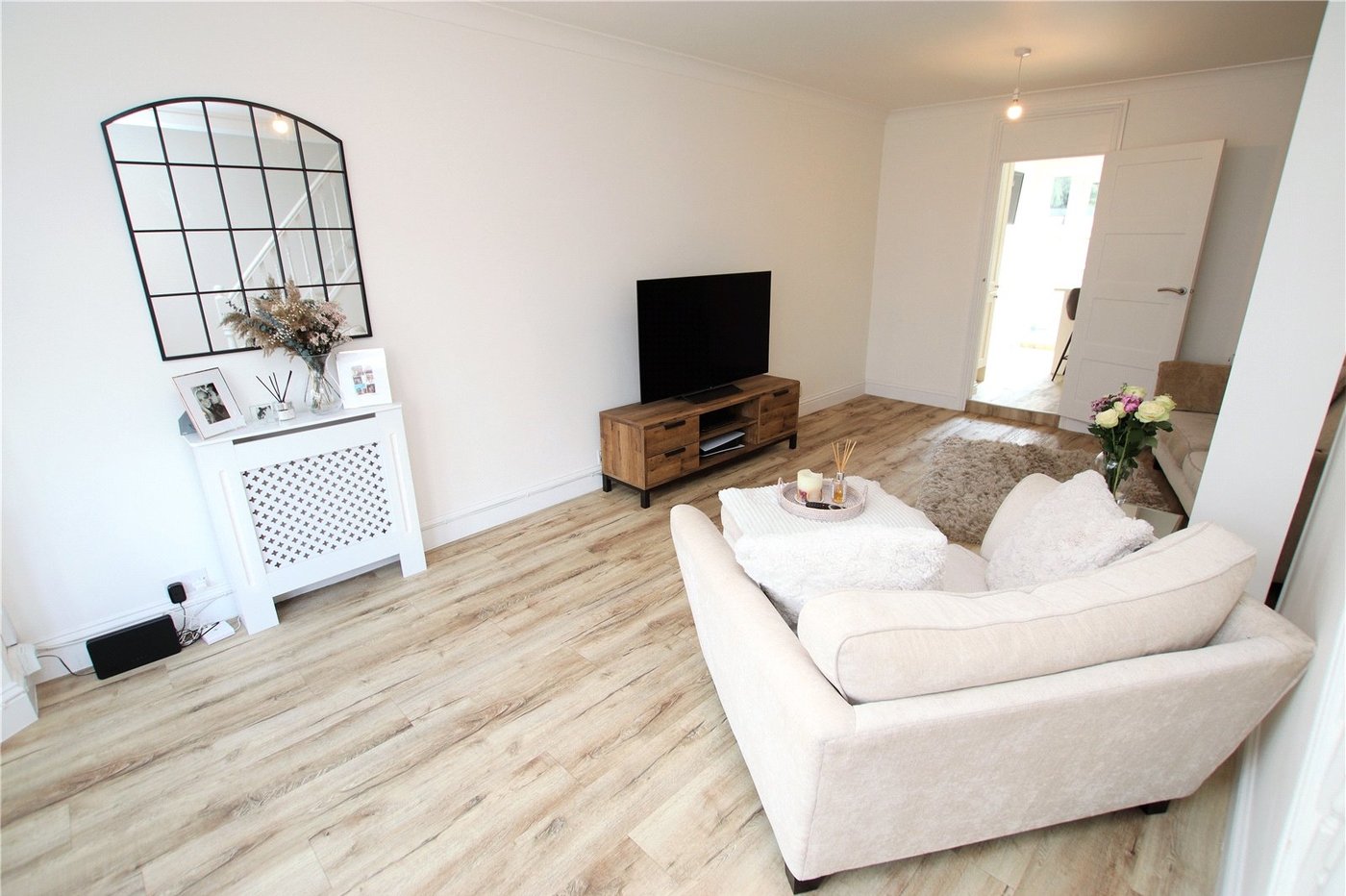2 bedroom house for sale in Sidcup | Robinson Jackson