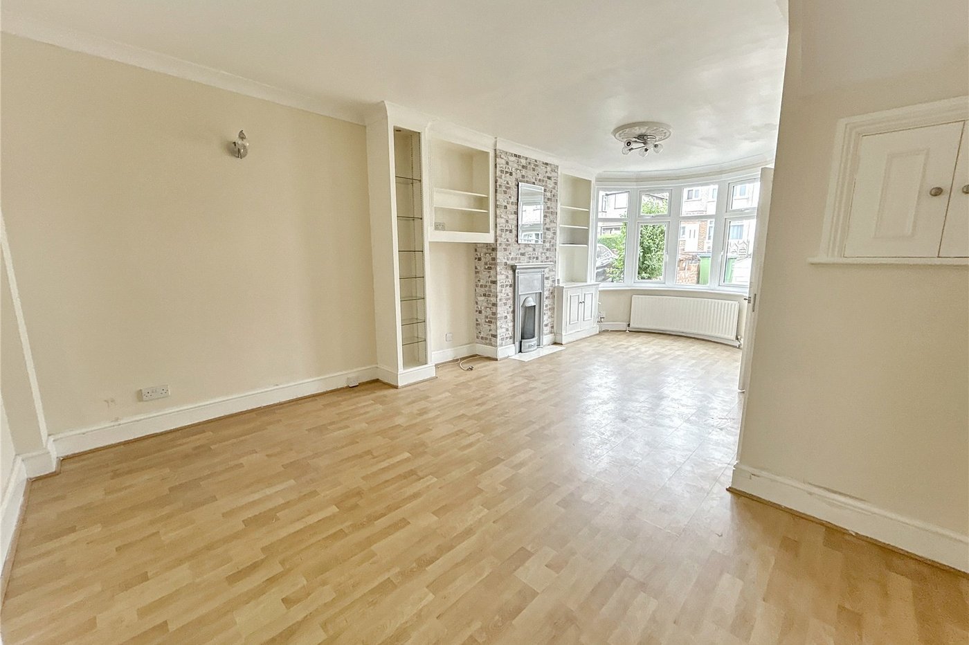 2 bedroom house for sale in Sidcup | Robinson Jackson