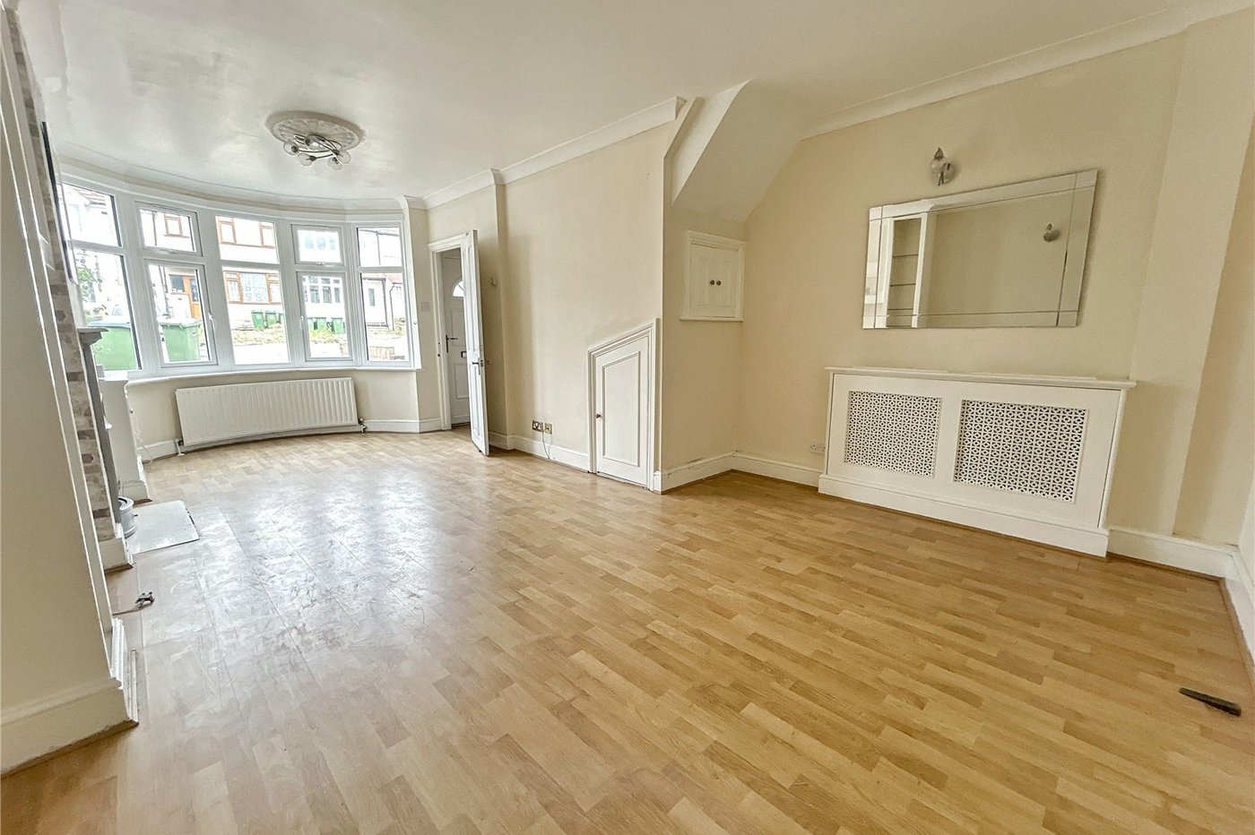 2 bedroom house for sale in Sidcup | Robinson Jackson