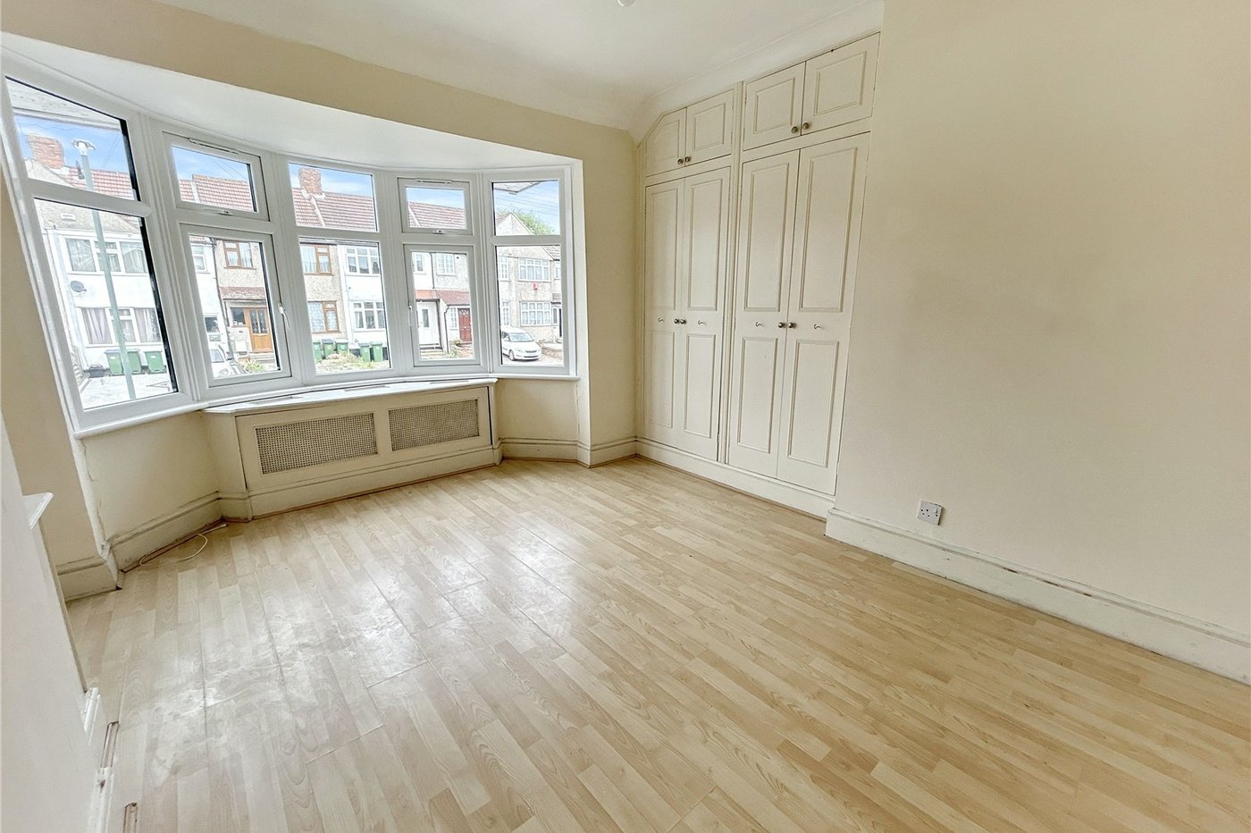 2 bedroom house for sale in Sidcup | Robinson Jackson