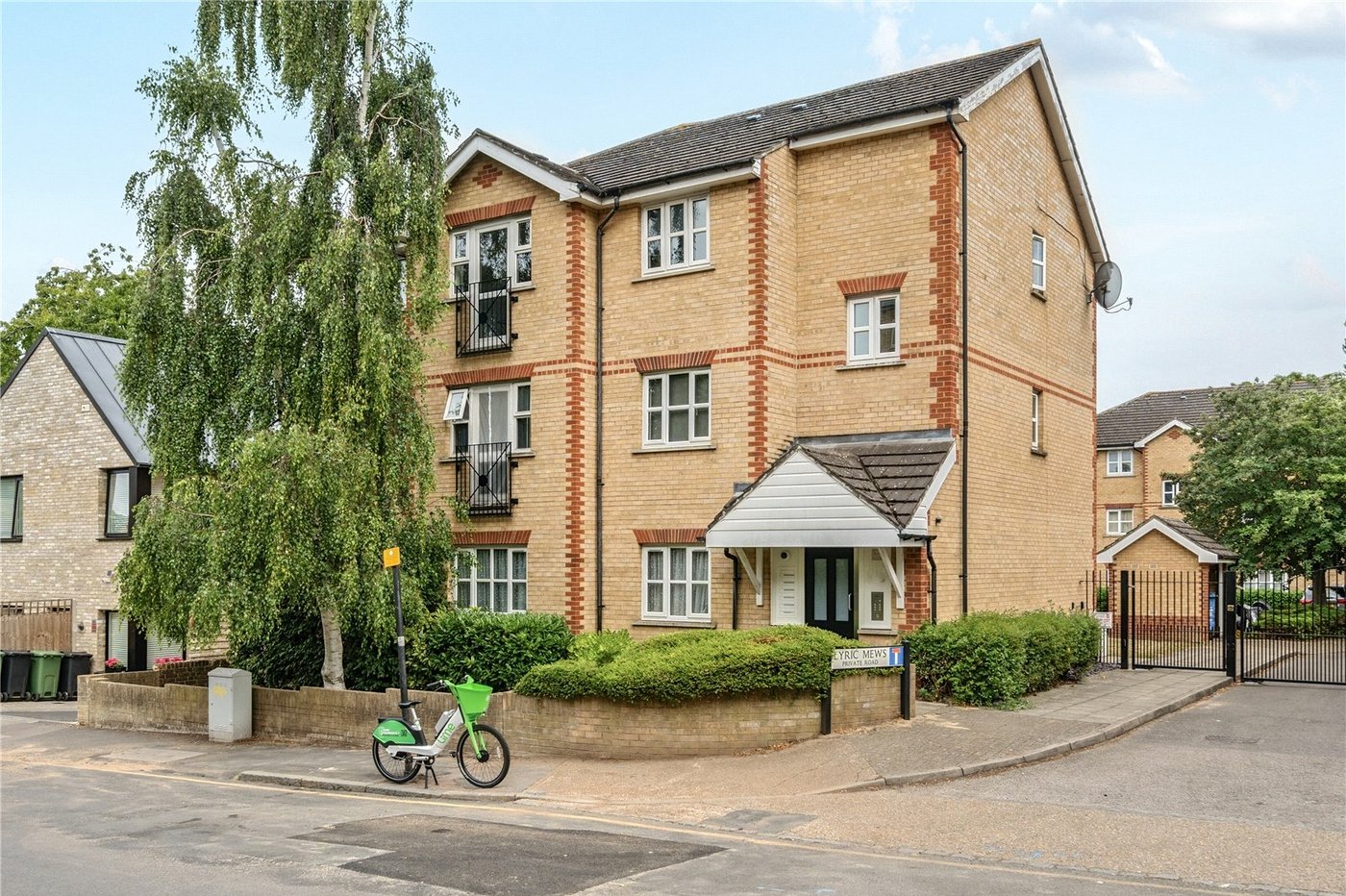 2 bedroom property for sale in Silverdale | Robinson Jackson