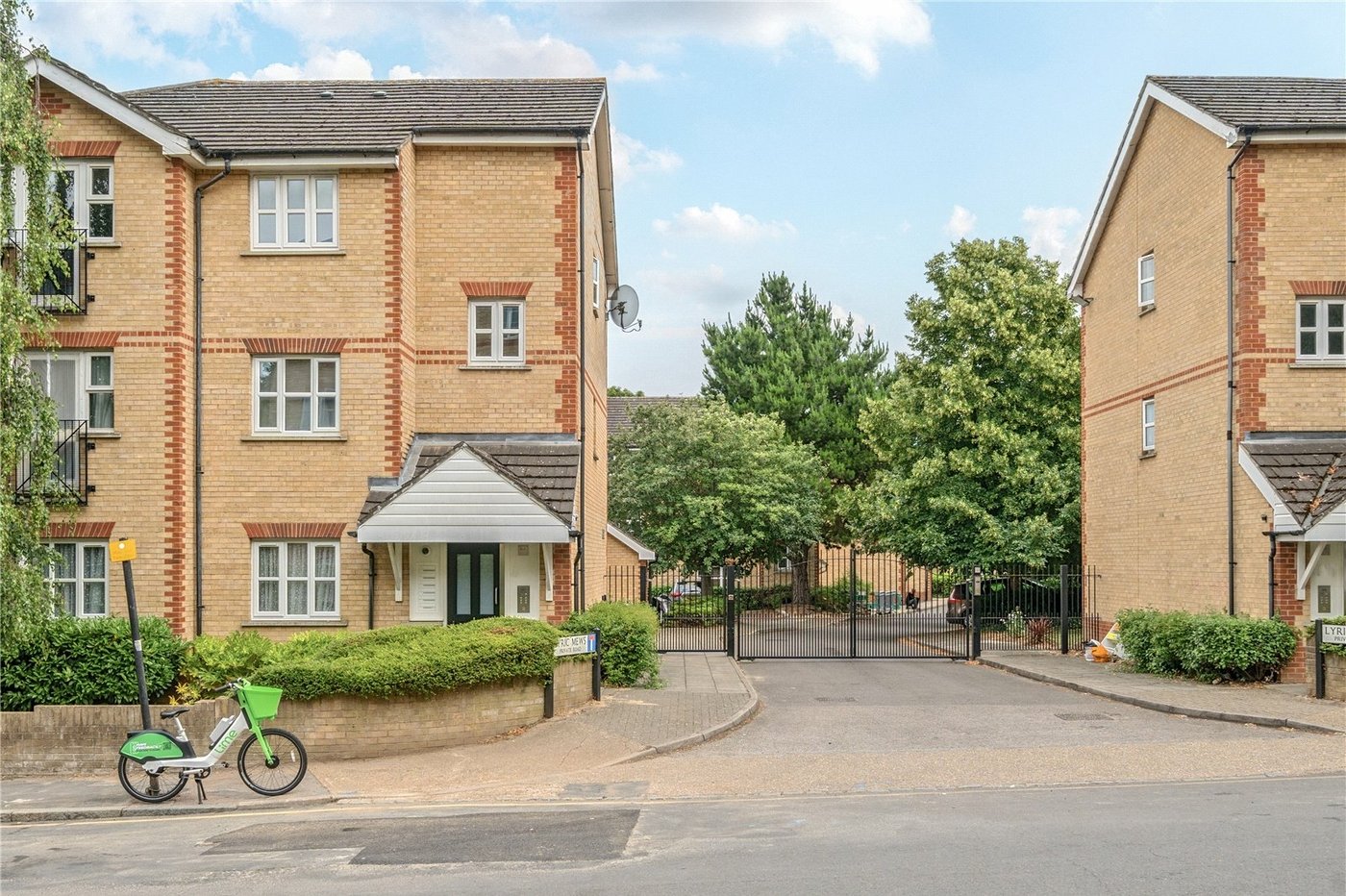 2 bedroom property for sale in Silverdale | Robinson Jackson