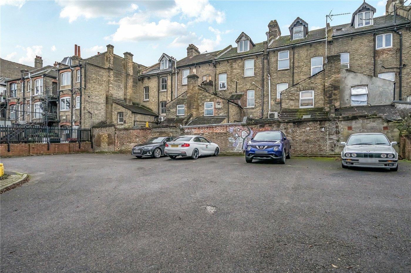 1 bedroom property for sale in Silverdale | Robinson Jackson