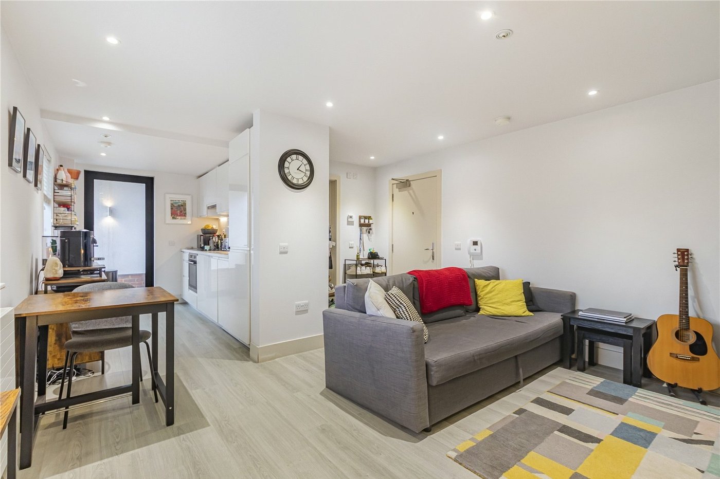 1 bedroom property for sale in 20 Lingfield Crescent | Robinson Jackson