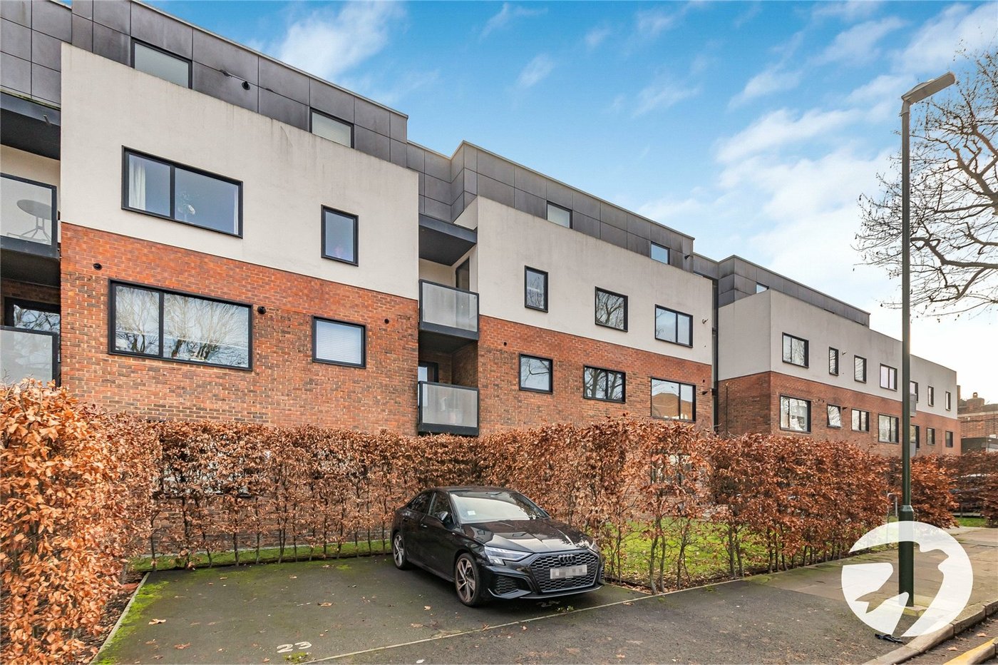 1 bedroom property for sale in 20 Lingfield Crescent | Robinson Jackson