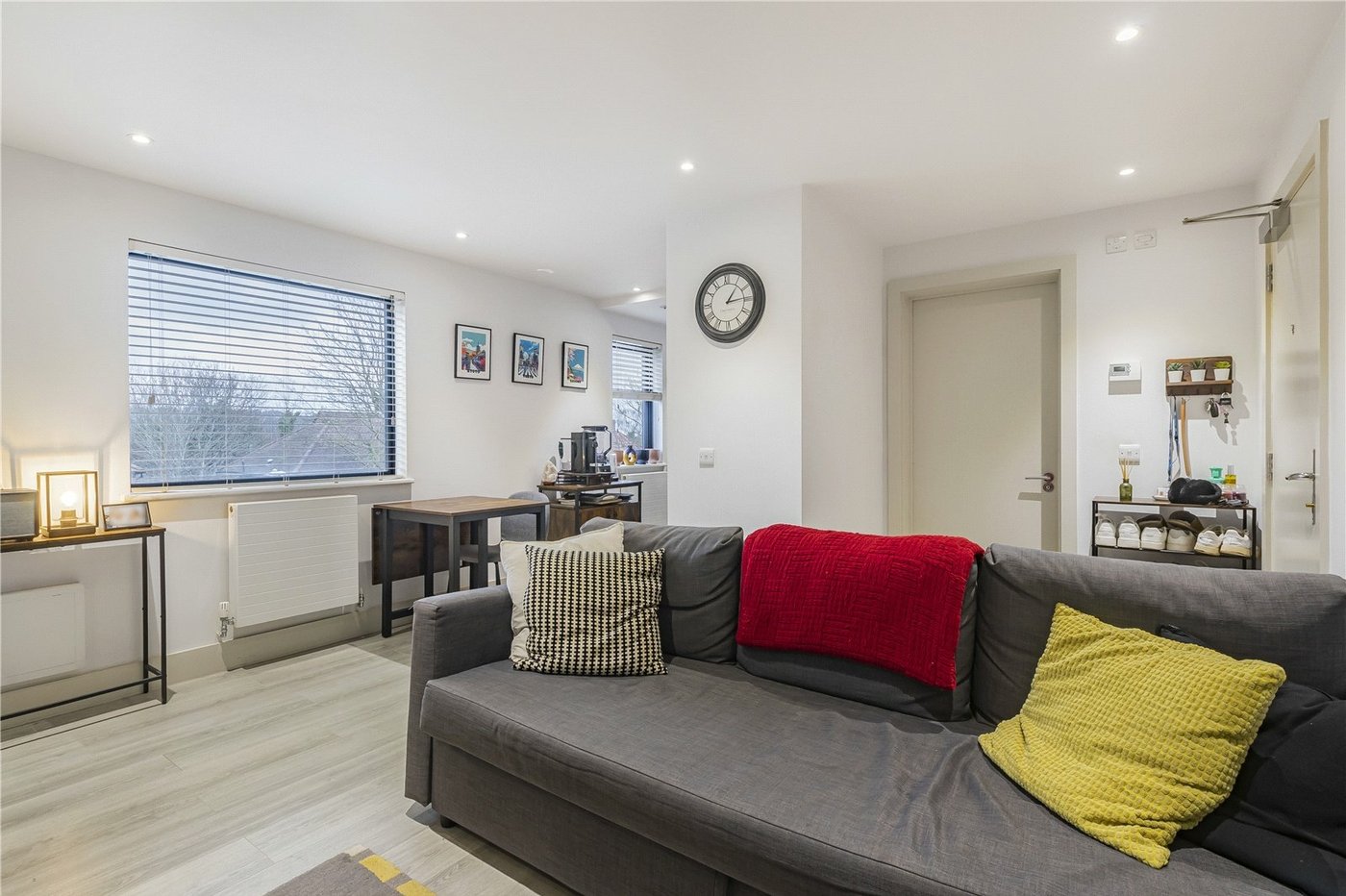 1 bedroom property for sale in 20 Lingfield Crescent | Robinson Jackson