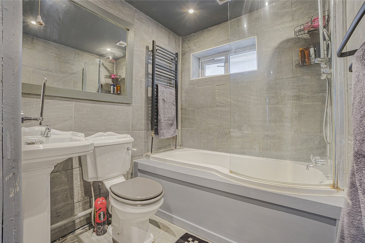 4 bedroom house for sale in Hextable | Robinson Jackson