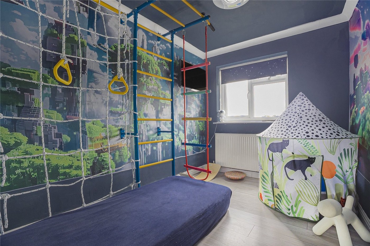 4 bedroom house for sale in Hextable | Robinson Jackson
