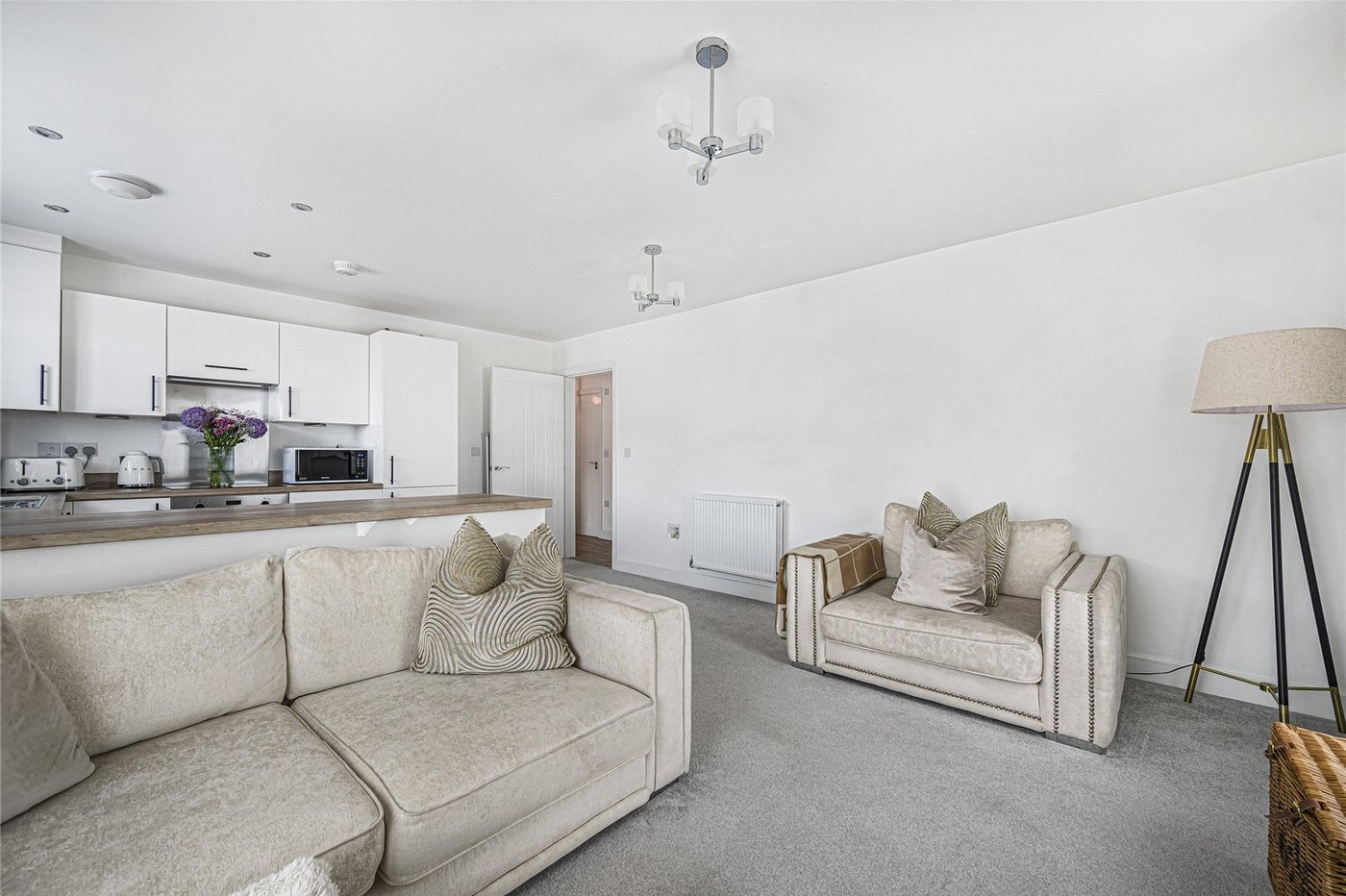 2 bedroom property for sale in Castle Hill | Robinson Jackson