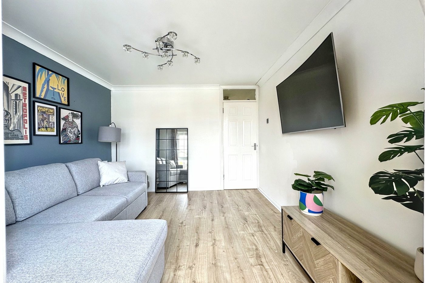 4 bedroom property for sale in Rainham | Robinson Michael & Jackson