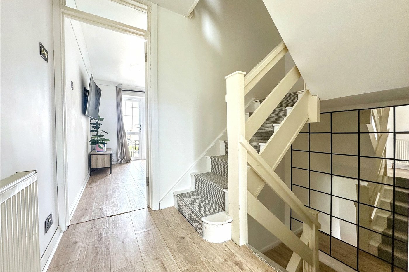 4 bedroom property for sale in Rainham | Robinson Michael & Jackson