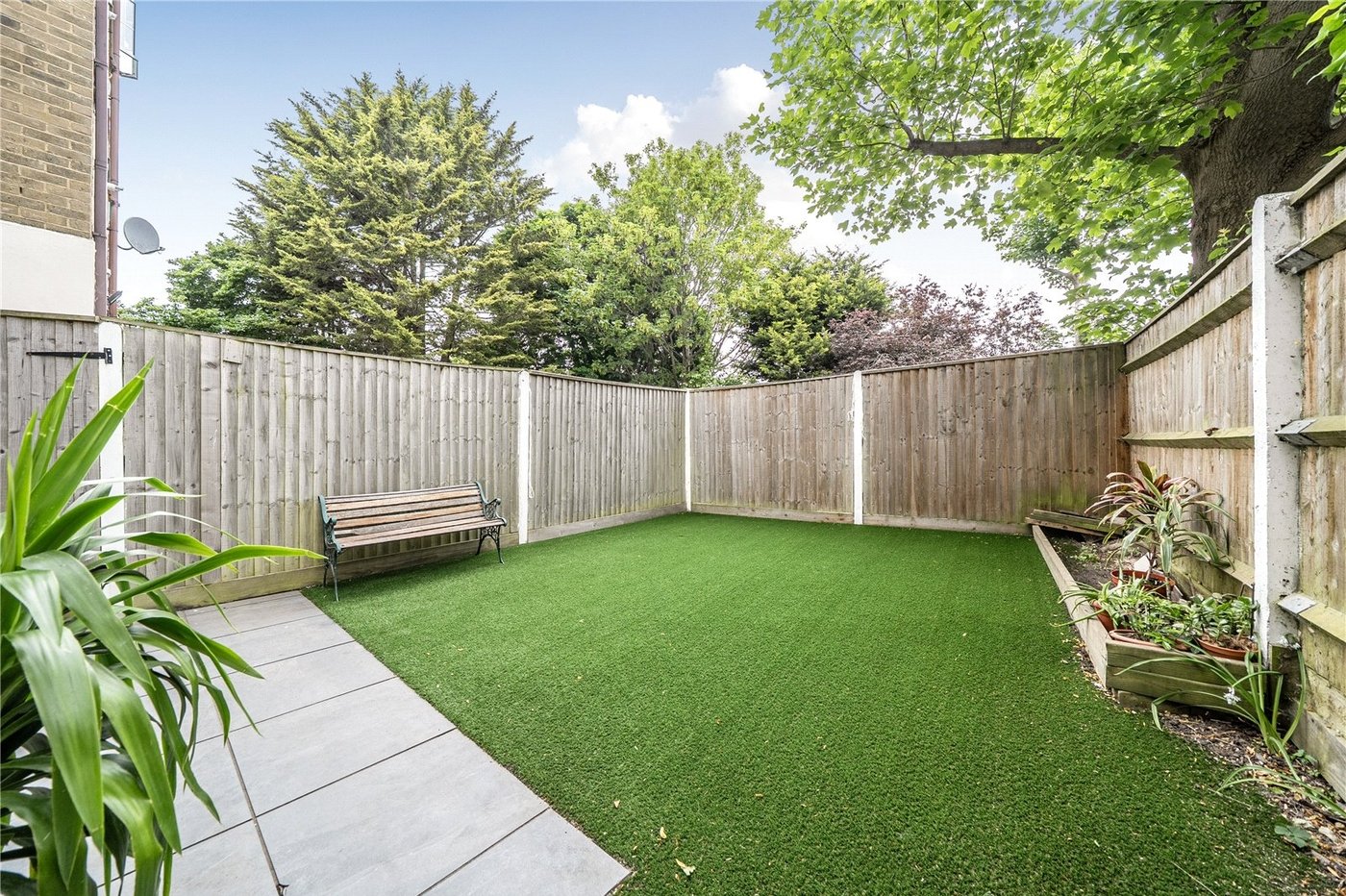 2 bedroom property for sale in College Road | Robinson Jackson