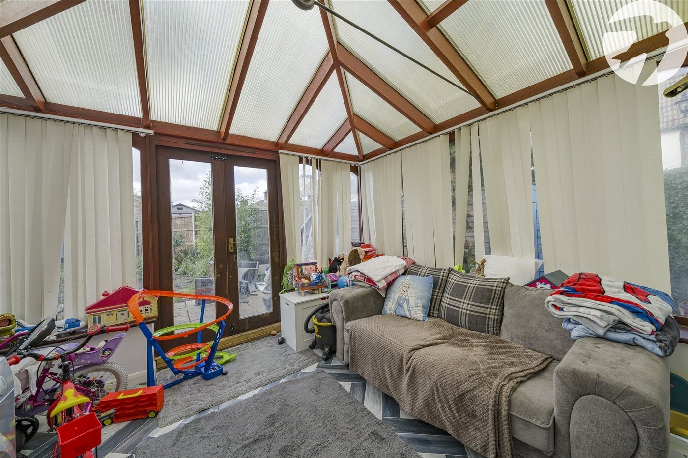 3 bedroom house for sale in Crayford | Robinson Jackson