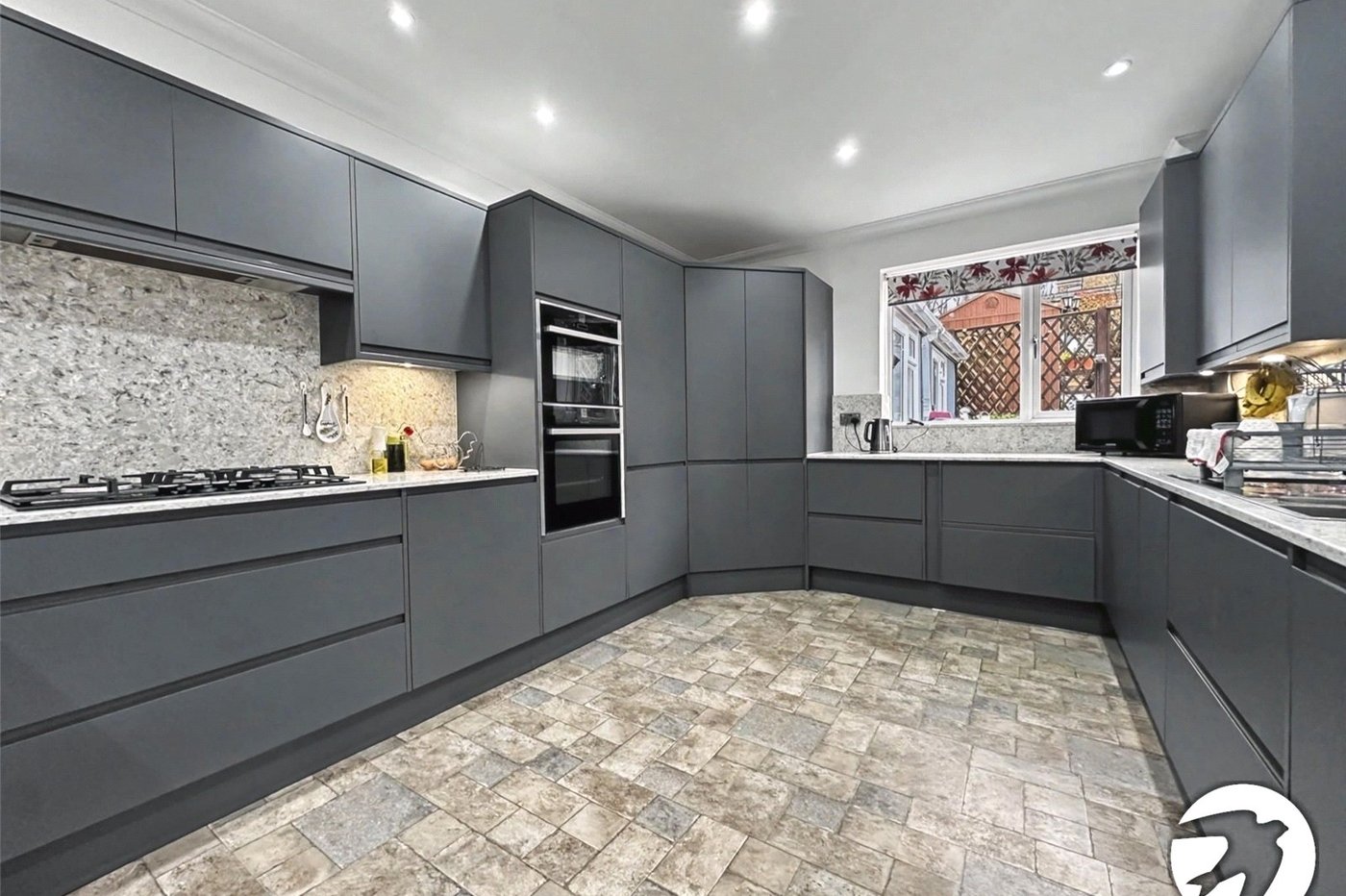 5 bedroom house for sale in Chatham | Robinson Michael & Jackson