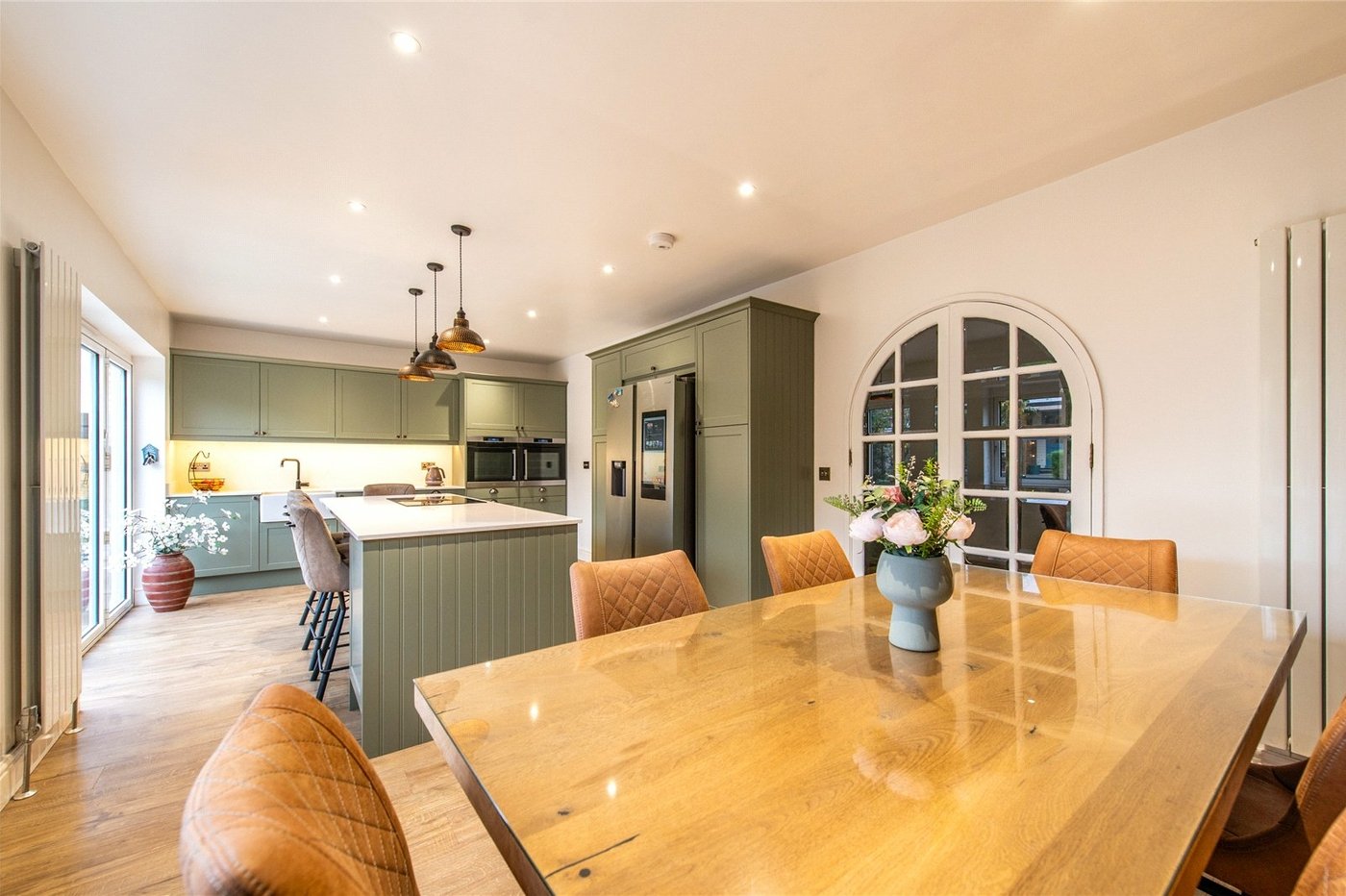 4 bedroom property for sale in Rainham | Robinson Michael & Jackson