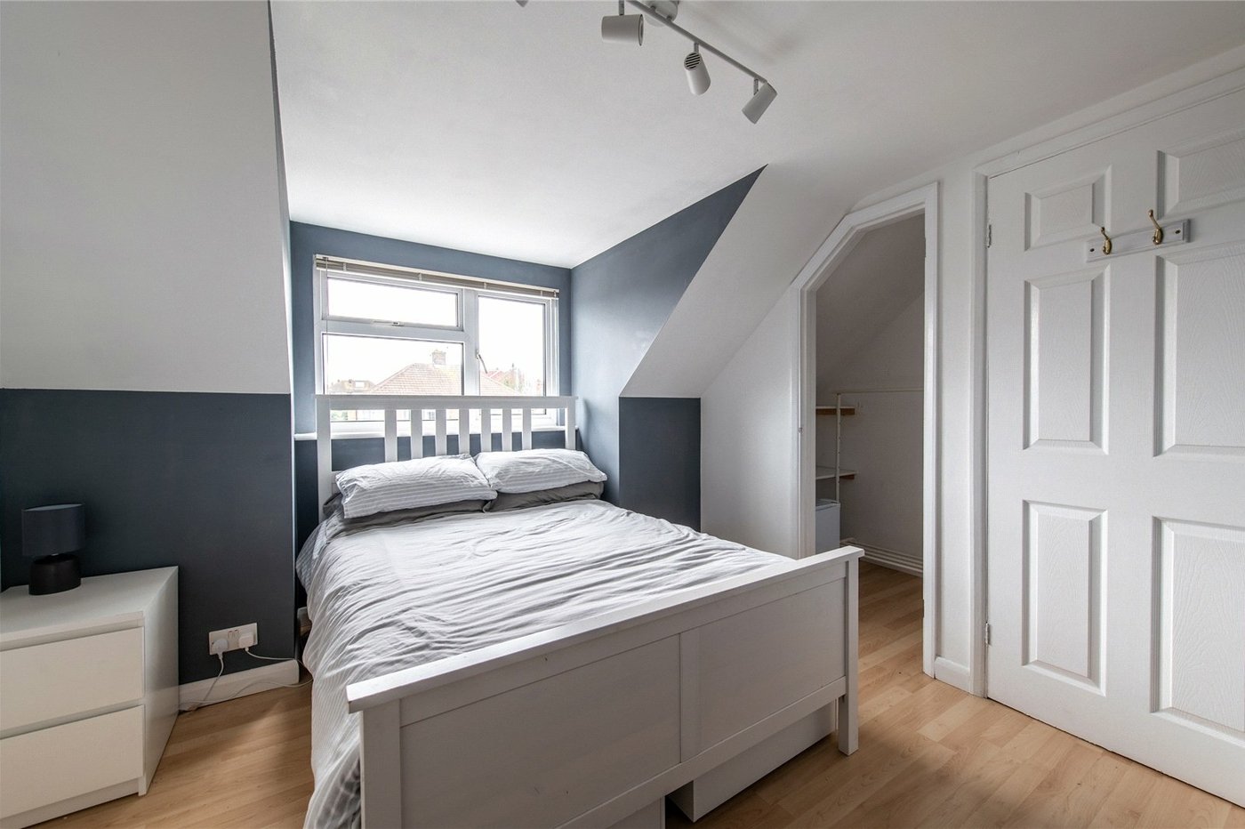 4 bedroom property for sale in Rainham | Robinson Michael & Jackson