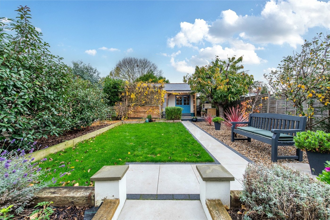 4 bedroom property for sale in Rainham | Robinson Michael & Jackson