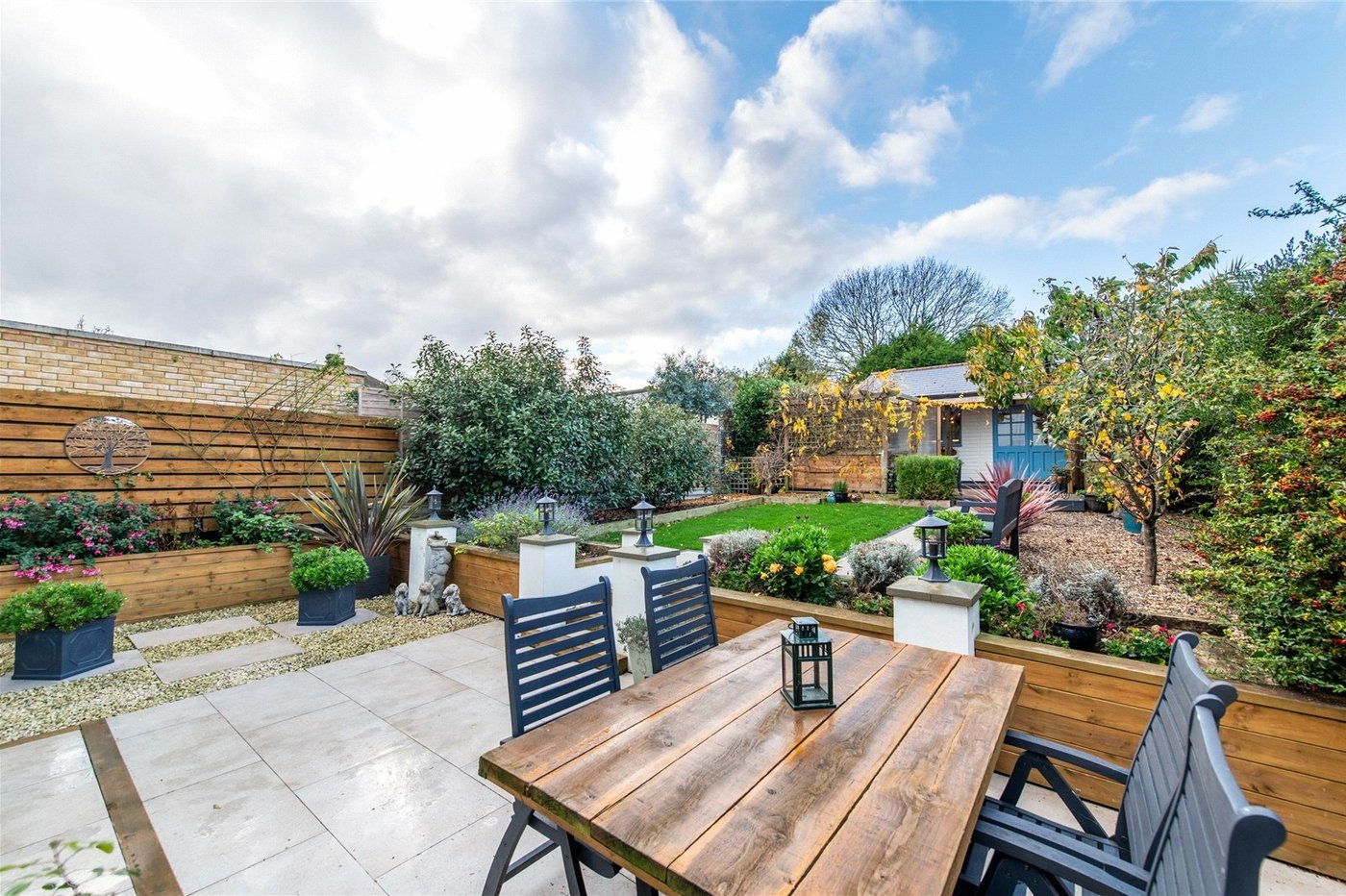 4 bedroom property for sale in Rainham | Robinson Michael & Jackson