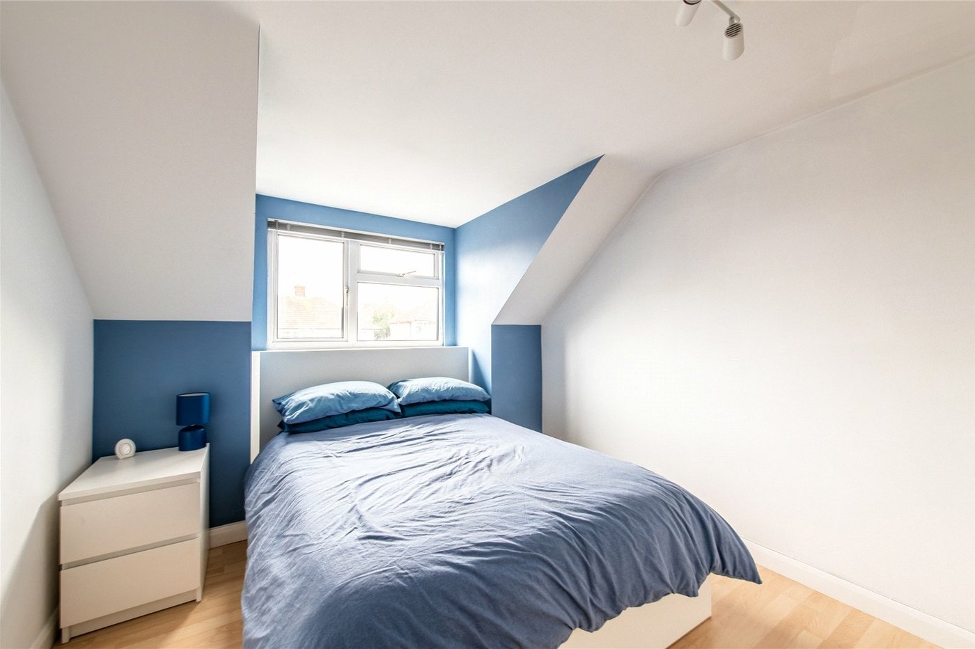 4 bedroom property for sale in Rainham | Robinson Michael & Jackson