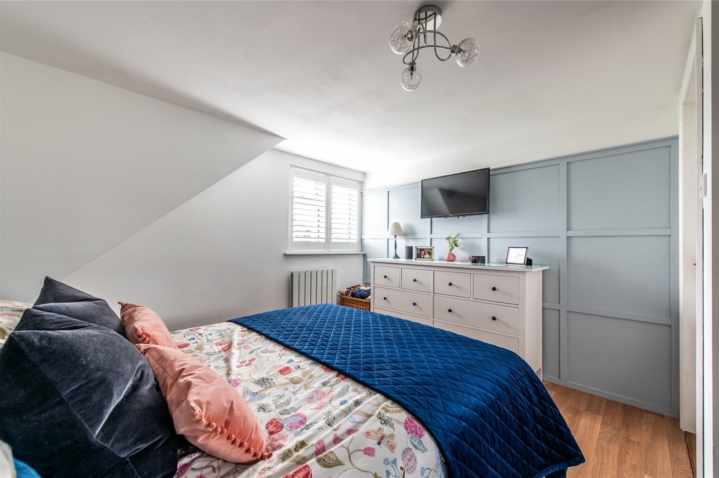 4 bedroom property for sale in Rainham | Robinson Michael & Jackson