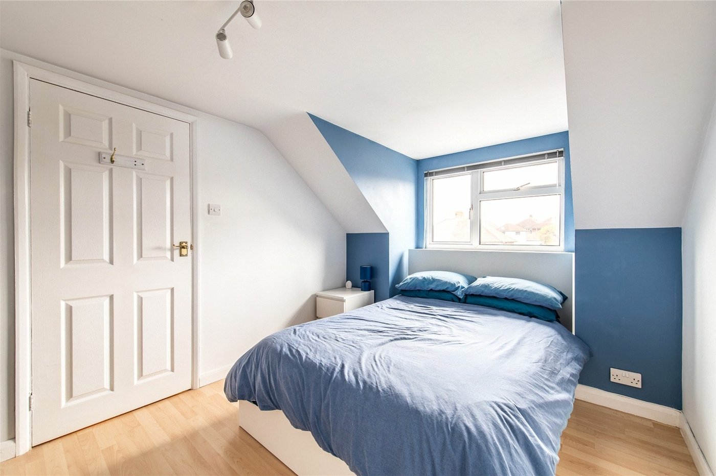 4 bedroom property for sale in Rainham | Robinson Michael & Jackson