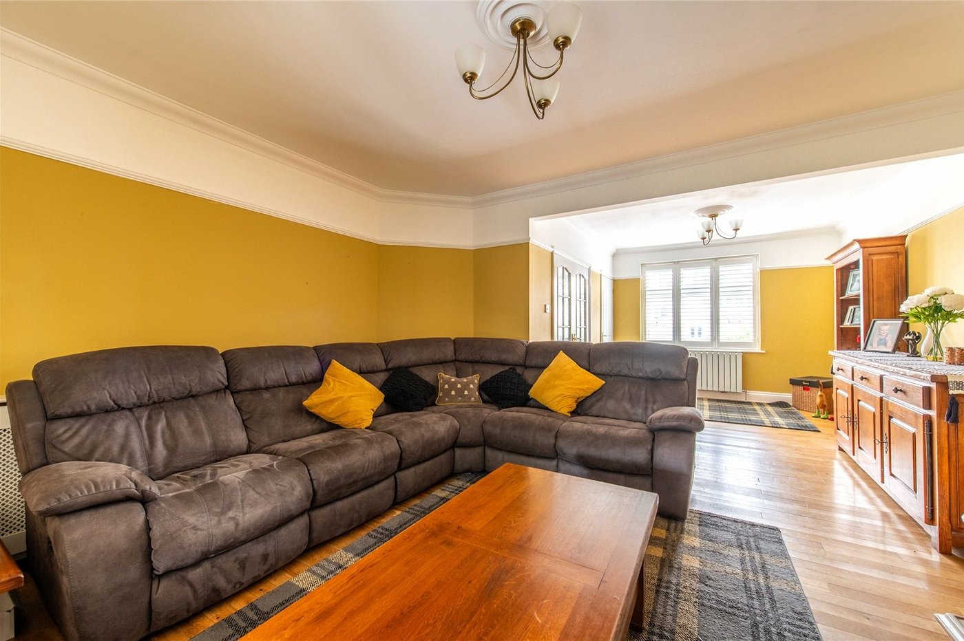 4 bedroom property for sale in Rainham | Robinson Michael & Jackson