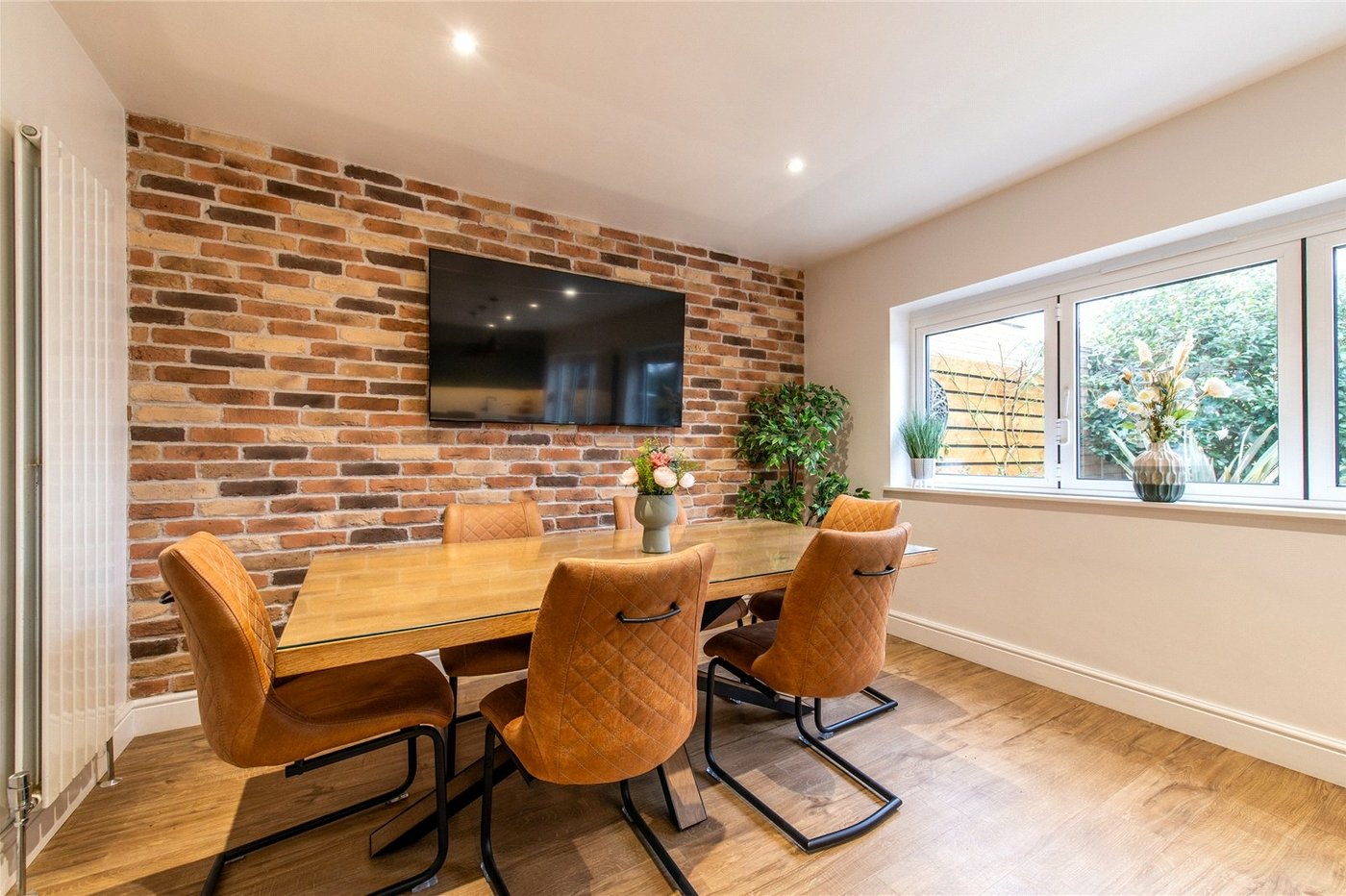 4 bedroom property for sale in Rainham | Robinson Michael & Jackson