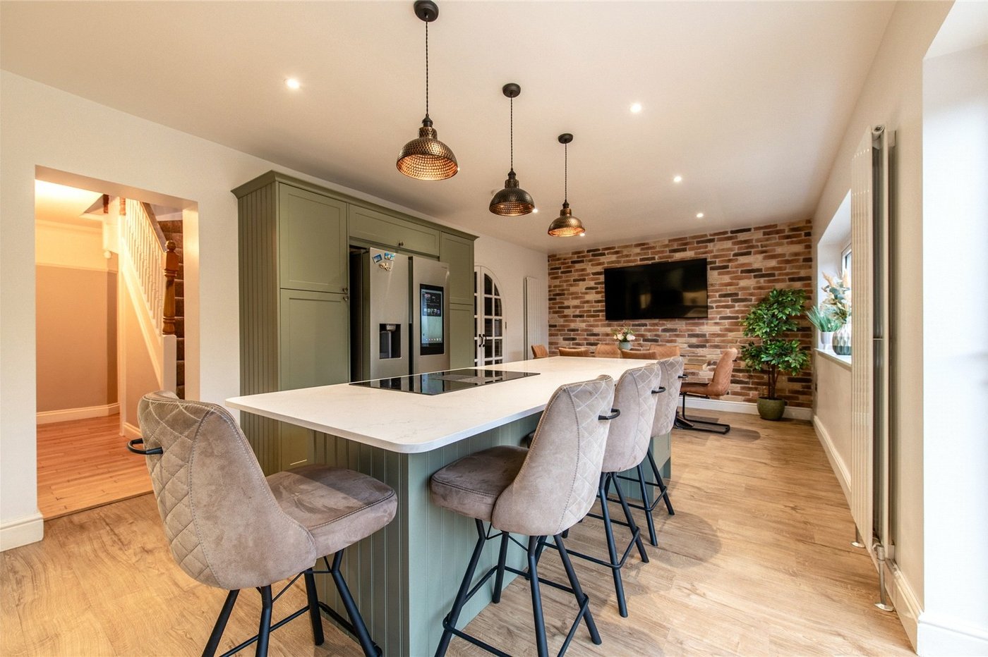 4 bedroom property for sale in Rainham | Robinson Michael & Jackson