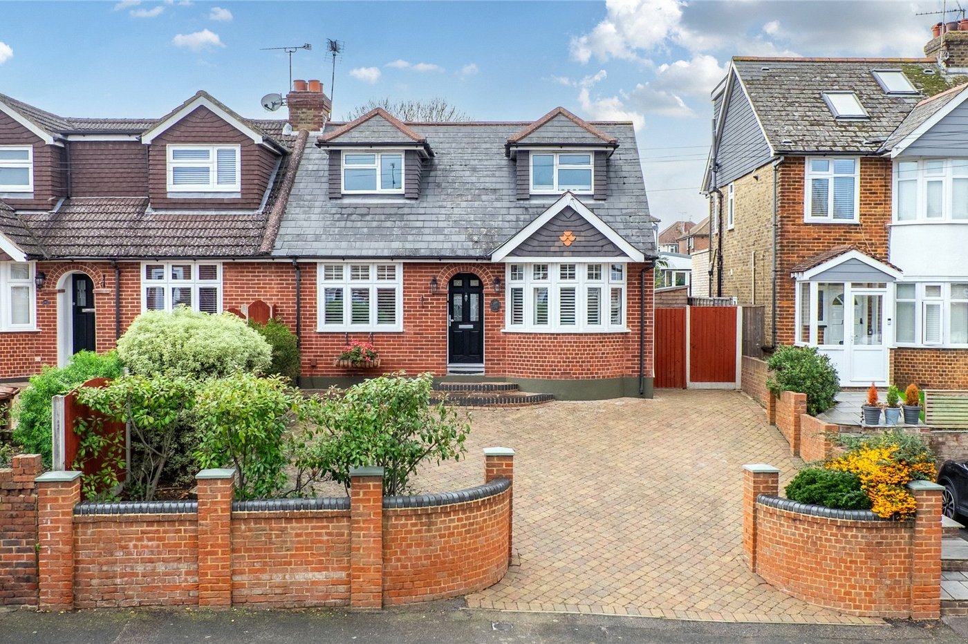 4 bedroom property for sale in Rainham | Robinson Michael & Jackson