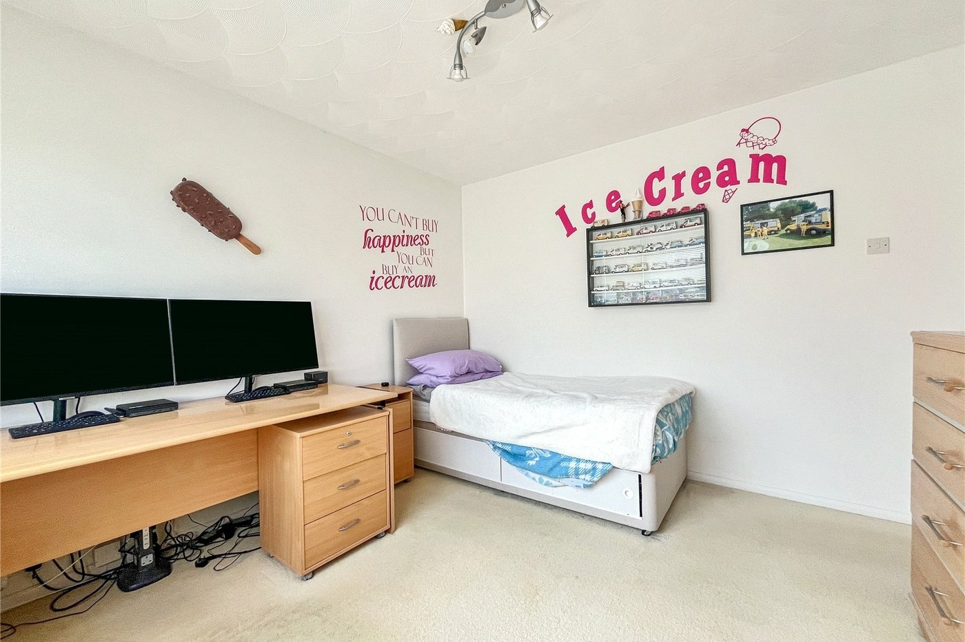 3 bedroom house for sale in Rainham | Robinson Michael & Jackson