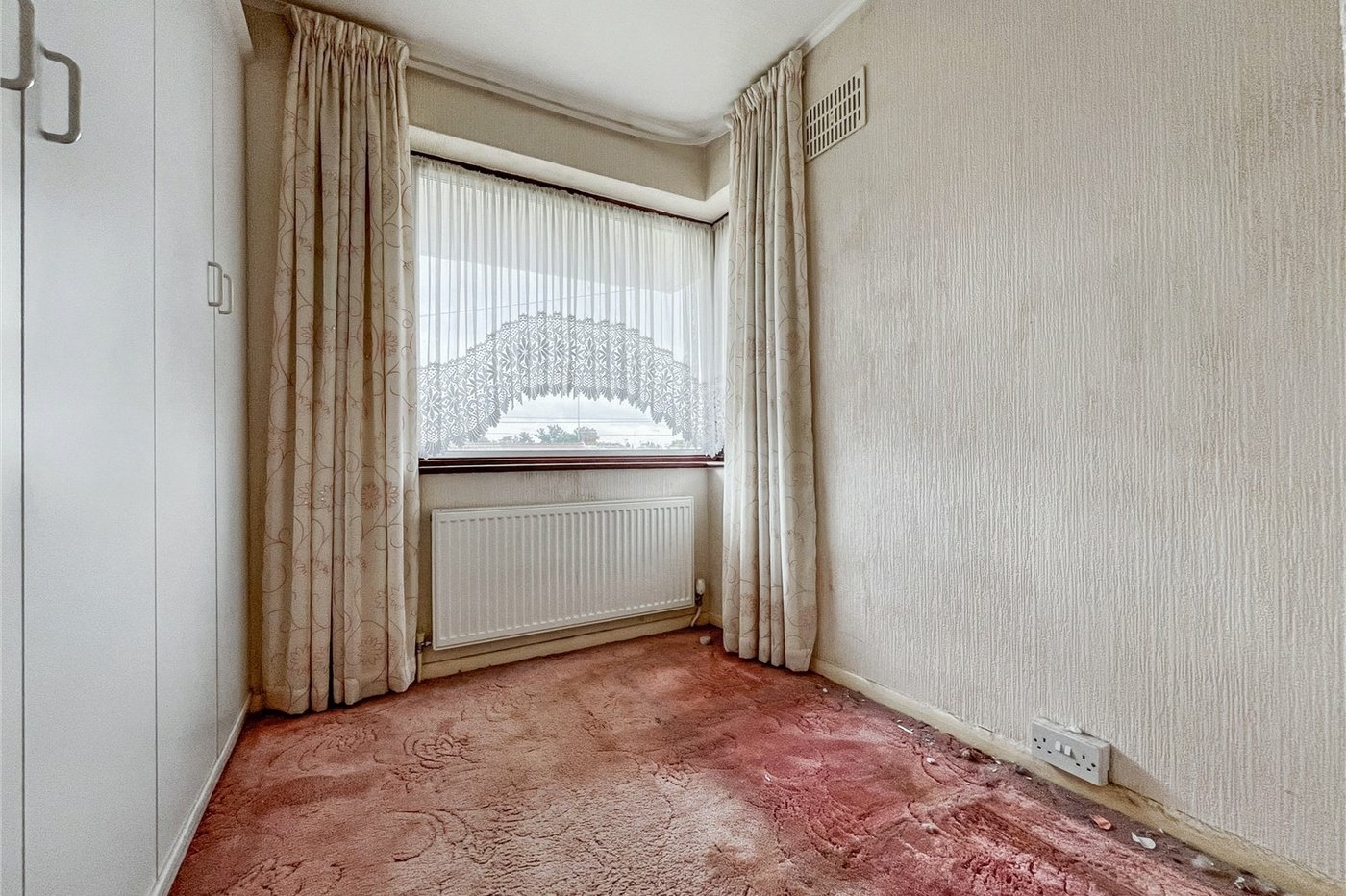 3 bedroom house for sale in Rainham | Robinson Michael & Jackson