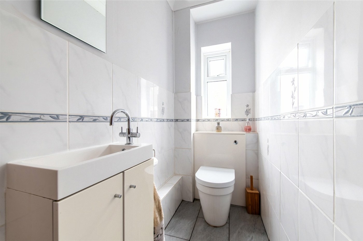 4 bedroom house for sale in Rainham | Robinson Michael & Jackson