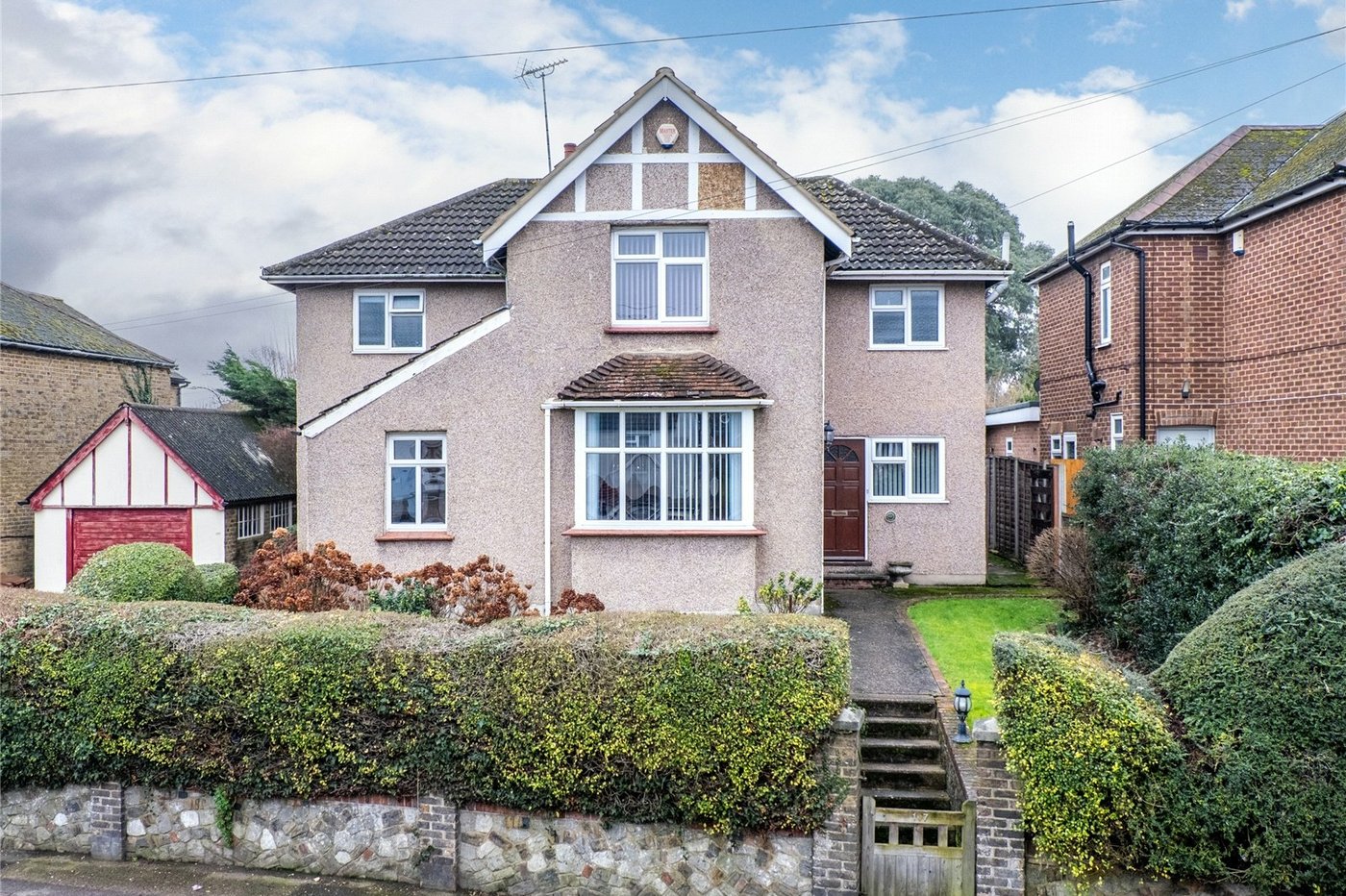 4 bedroom house for sale in Rainham | Robinson Michael & Jackson