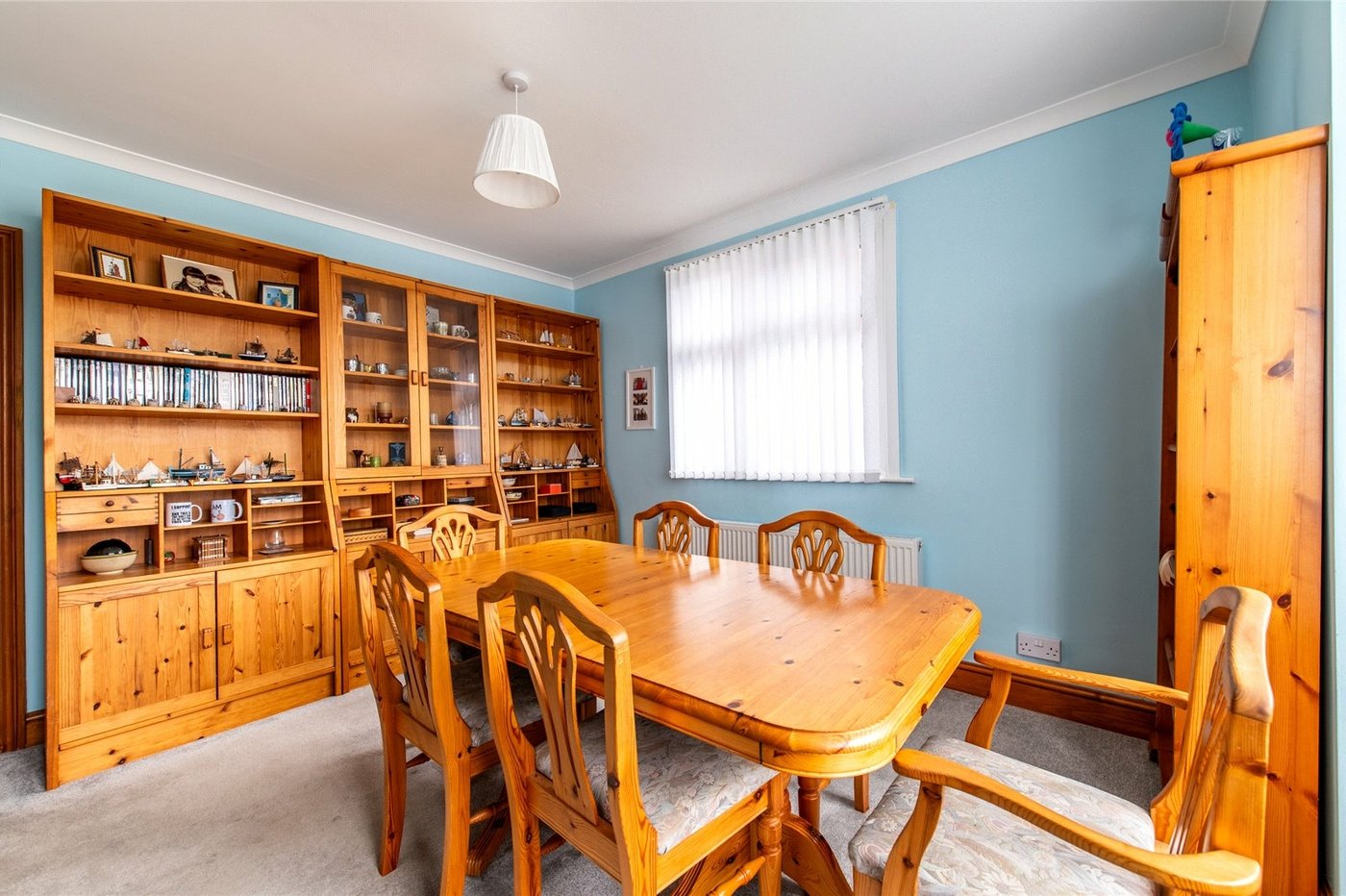 4 bedroom house for sale in Rainham | Robinson Michael & Jackson