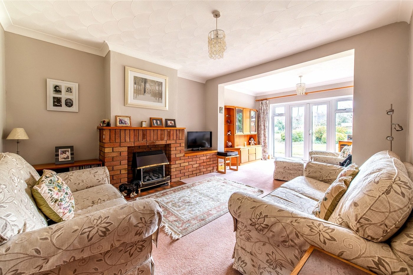 4 bedroom house for sale in Rainham | Robinson Michael & Jackson