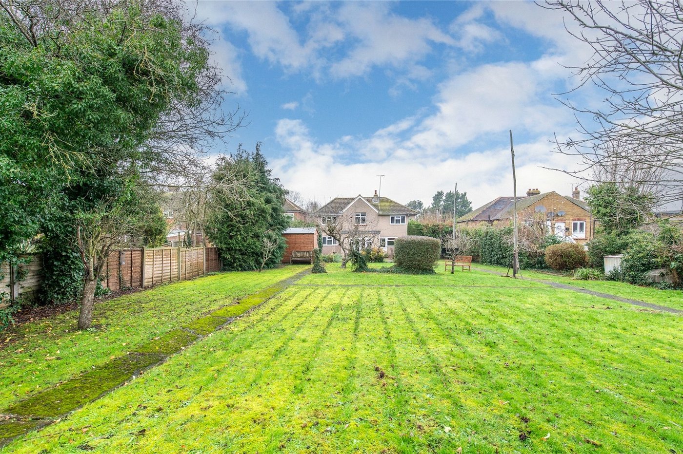 4 bedroom house for sale in Rainham | Robinson Michael & Jackson