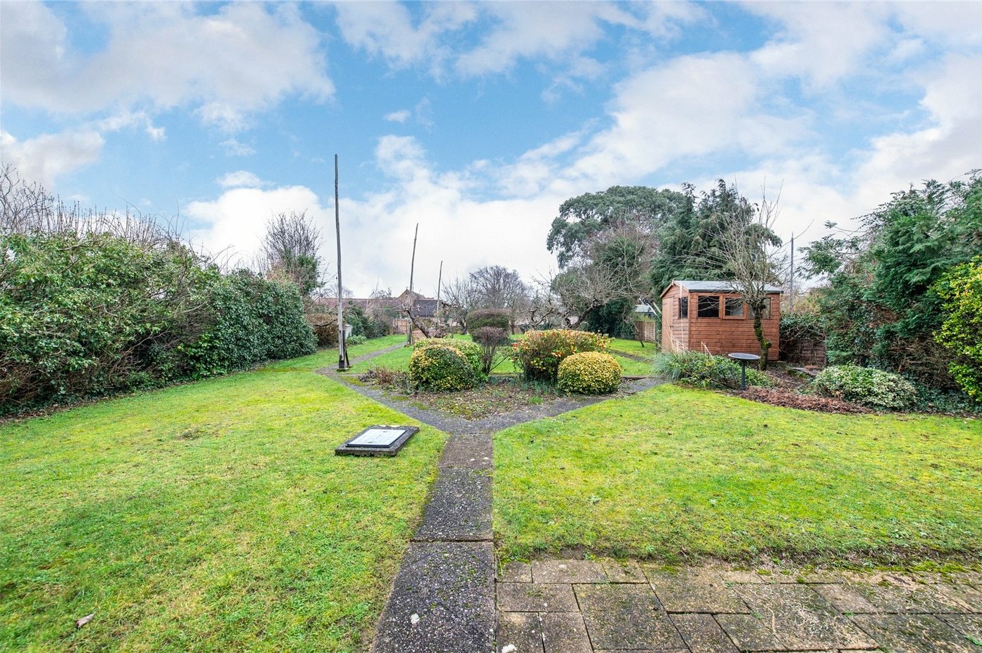 4 bedroom house for sale in Rainham | Robinson Michael & Jackson