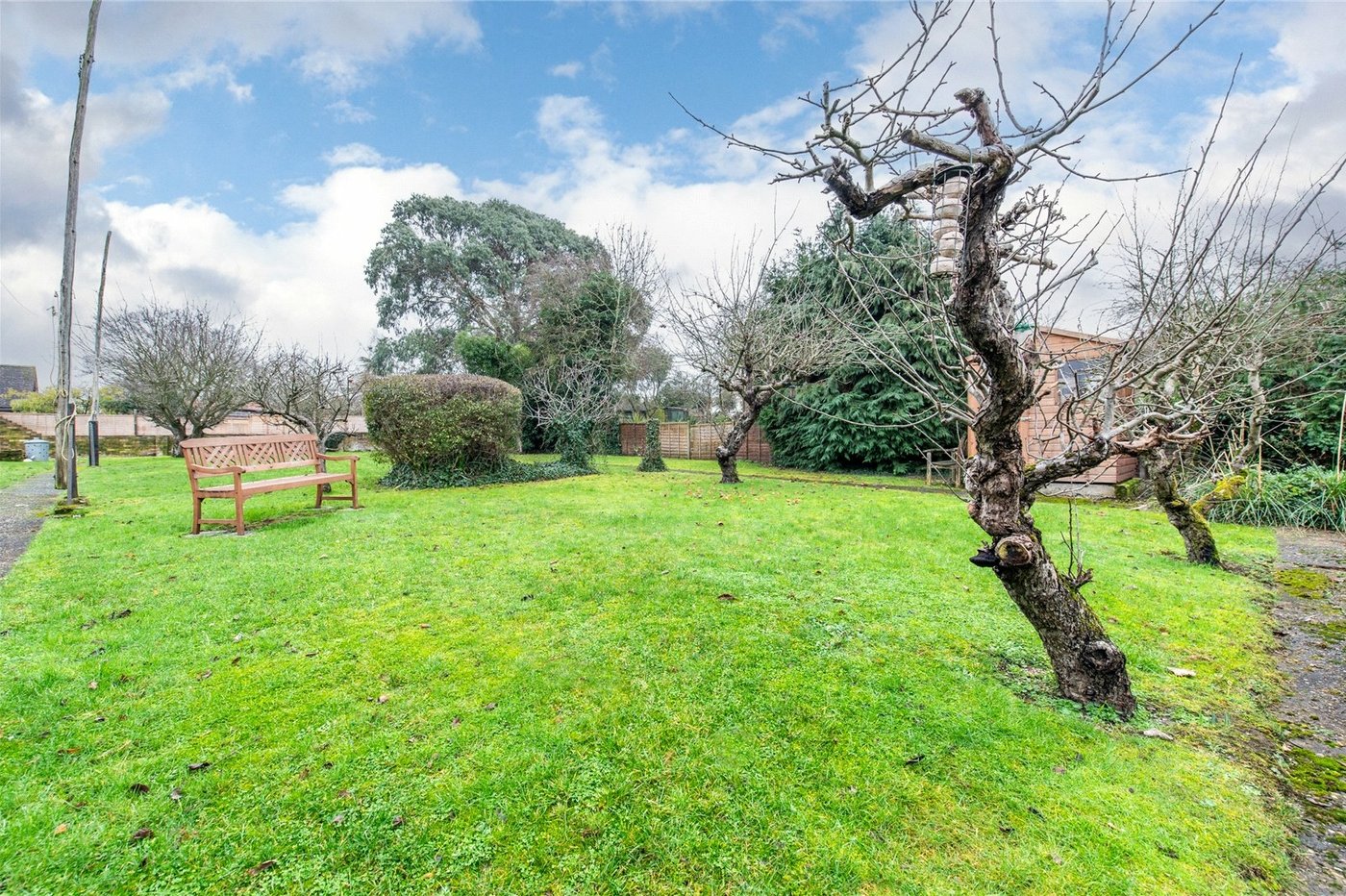 4 bedroom house for sale in Rainham | Robinson Michael & Jackson