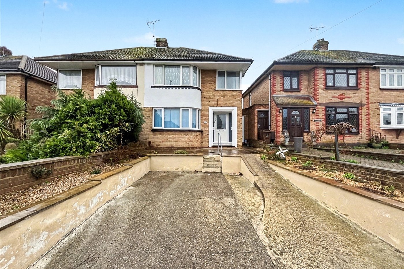 3 bedroom house for sale in Rainham | Robinson Michael & Jackson