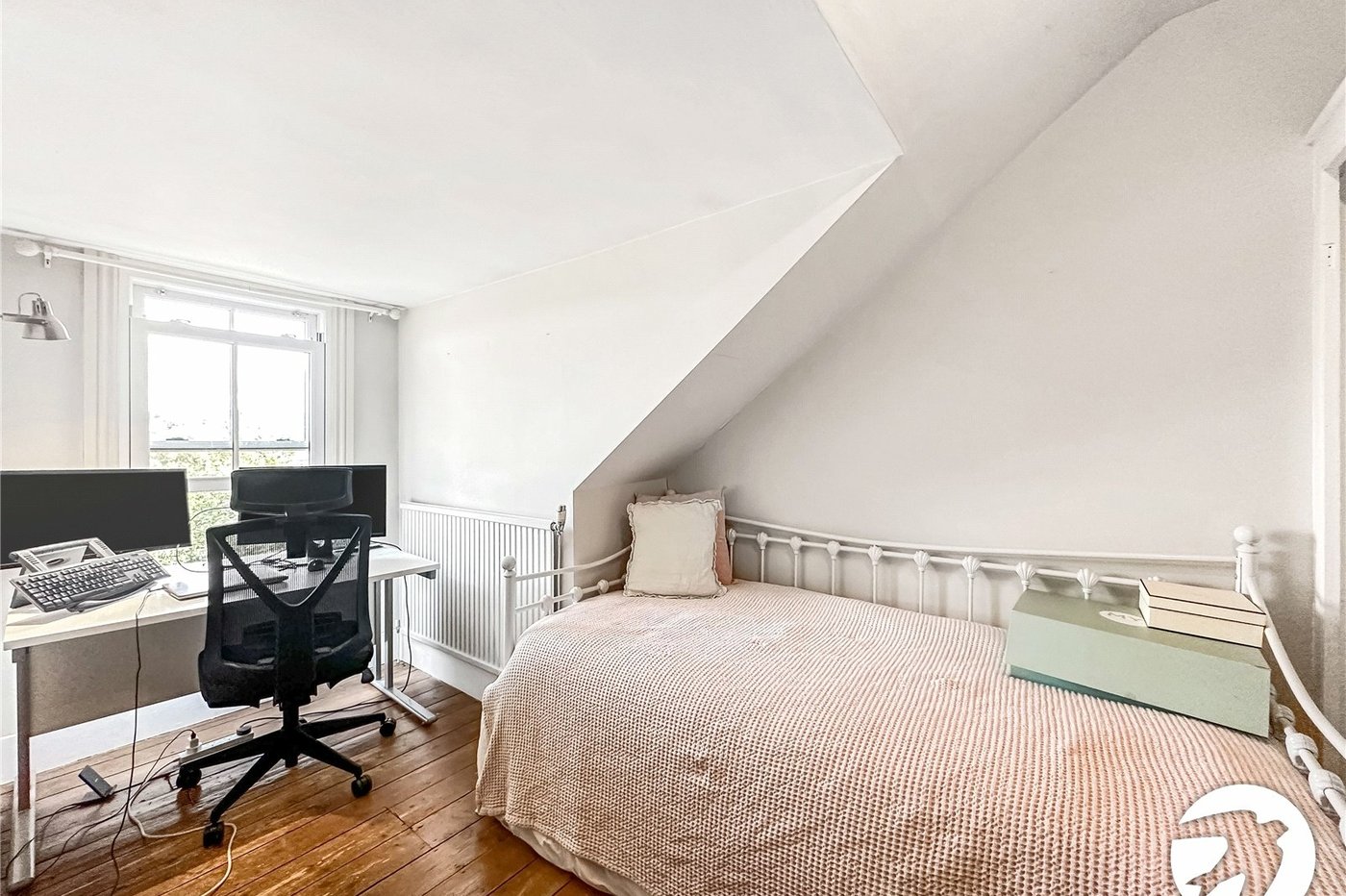 5 bedroom house for sale in Rochester | Robinson Michael & Jackson